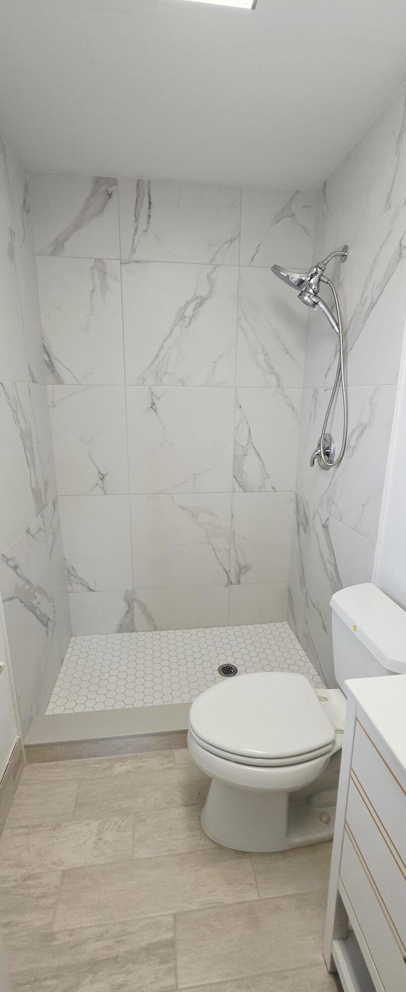 LEILANI HEIGHTS - Residential Lease