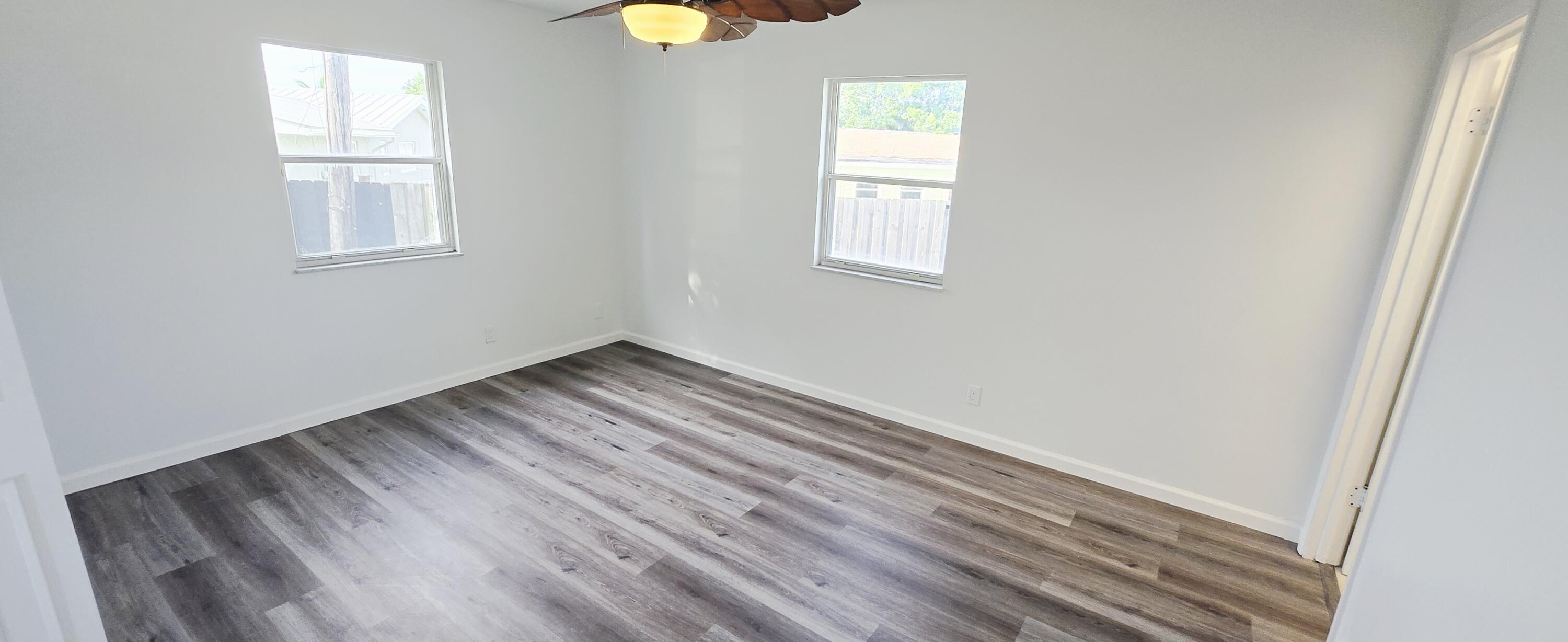 LEILANI HEIGHTS - Residential Lease