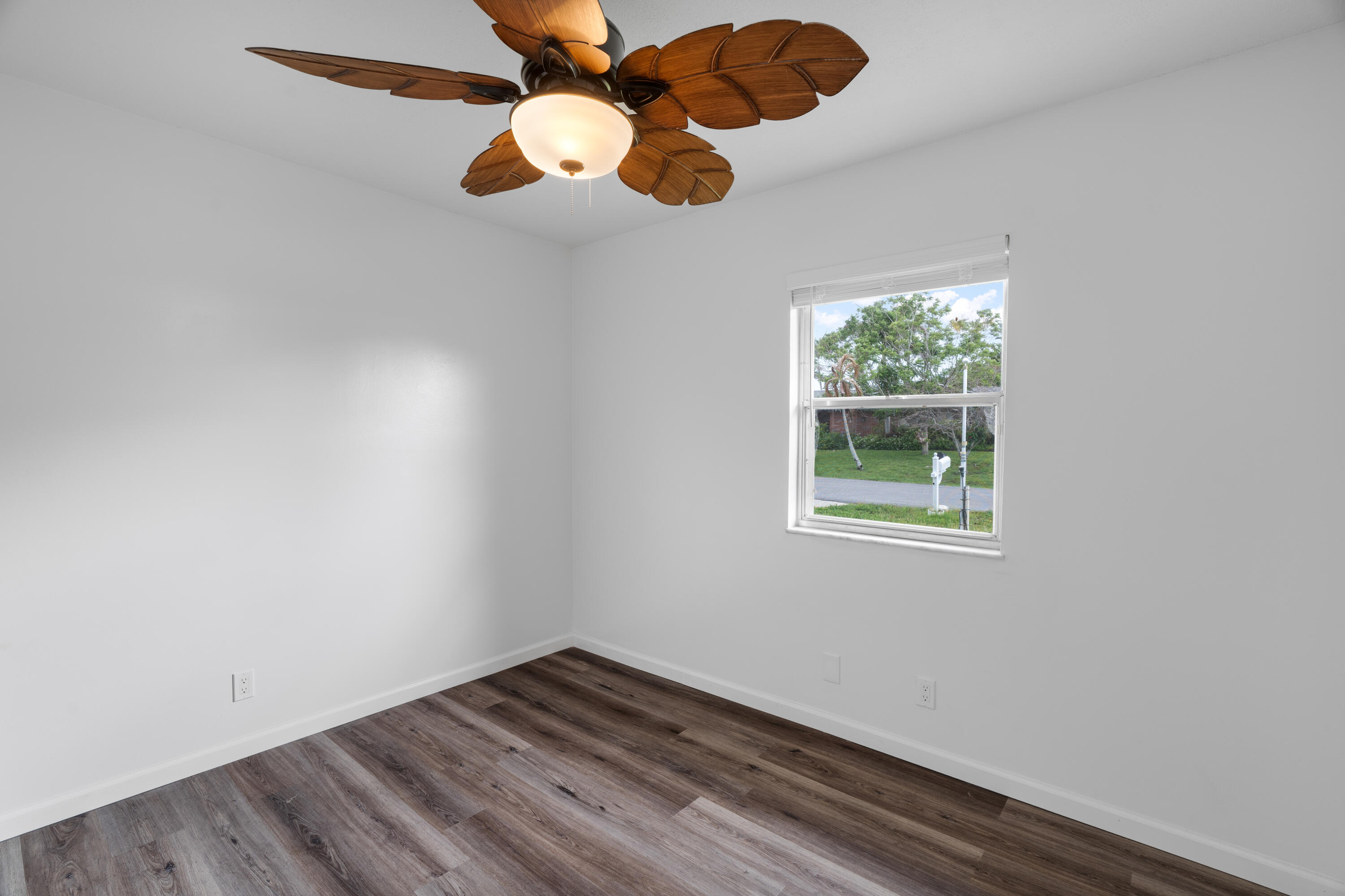 LEILANI HEIGHTS - Residential Lease