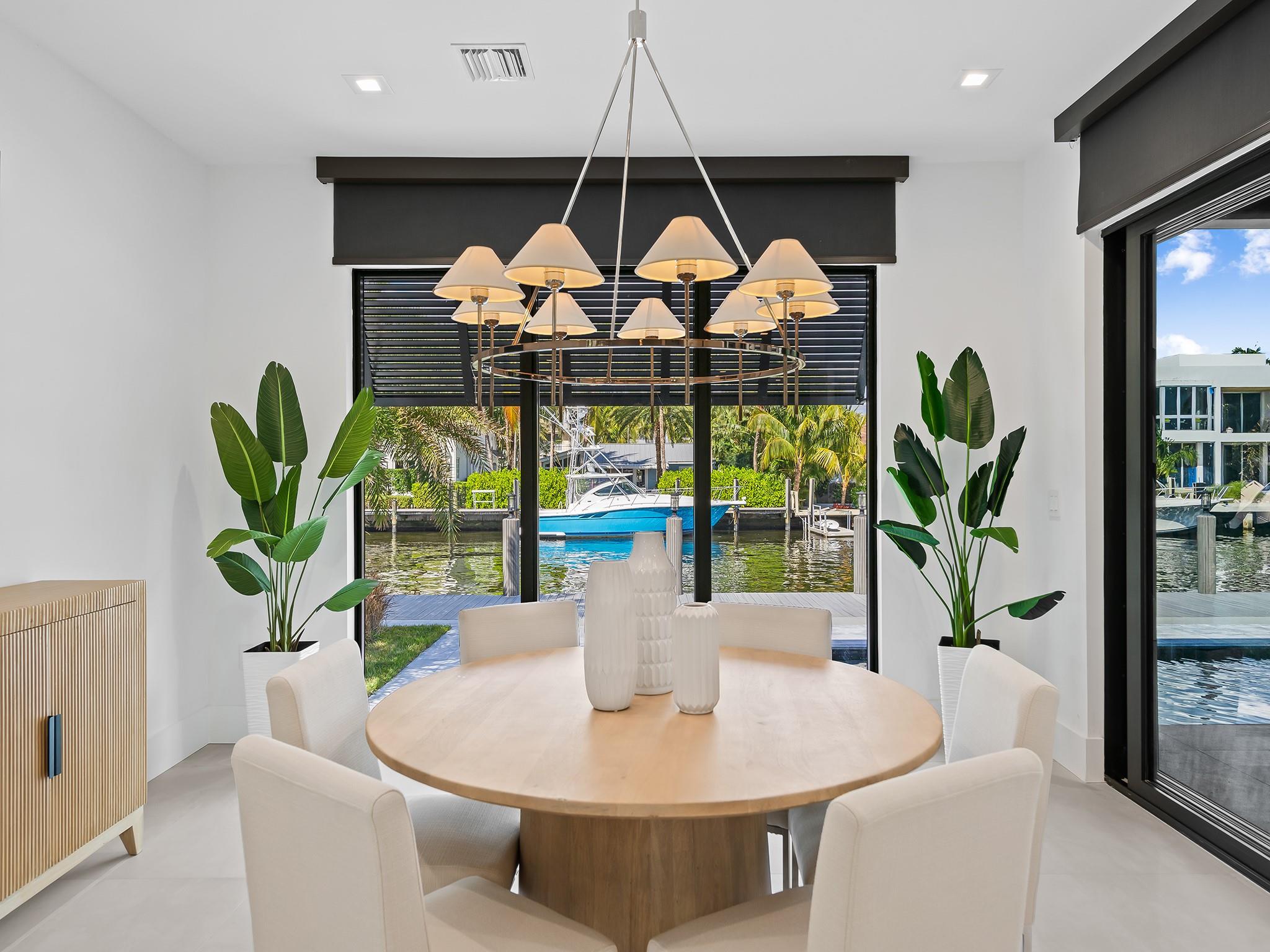 RIO VISTA ISLES - Residential