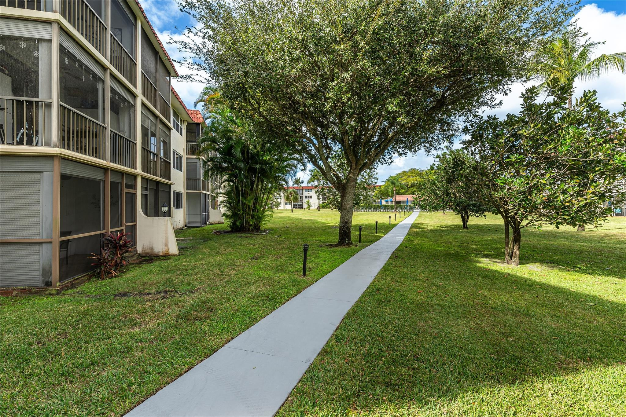 Hollybrook Golf & Tennis - Residential