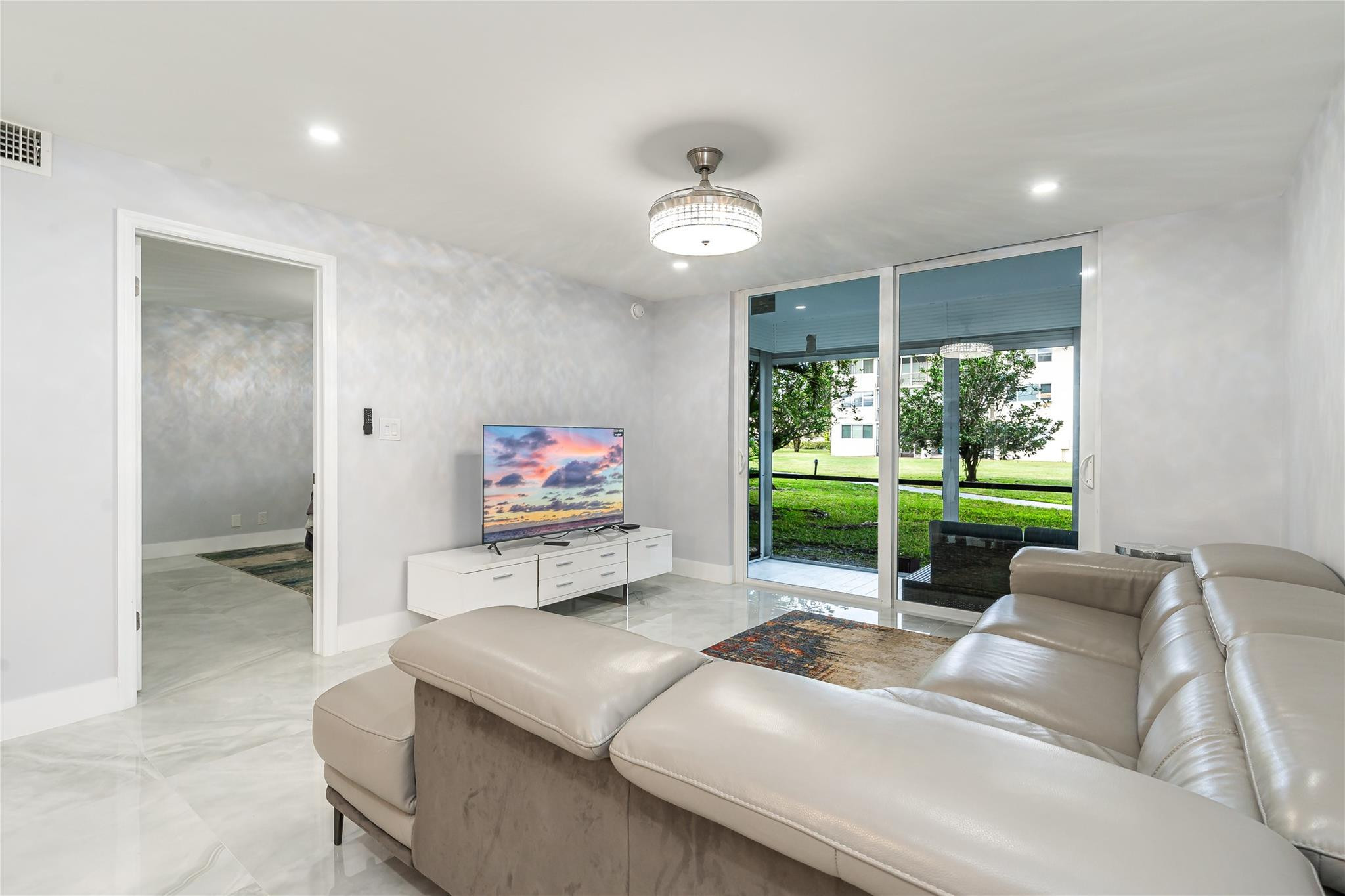 Hollybrook Golf & Tennis - Residential