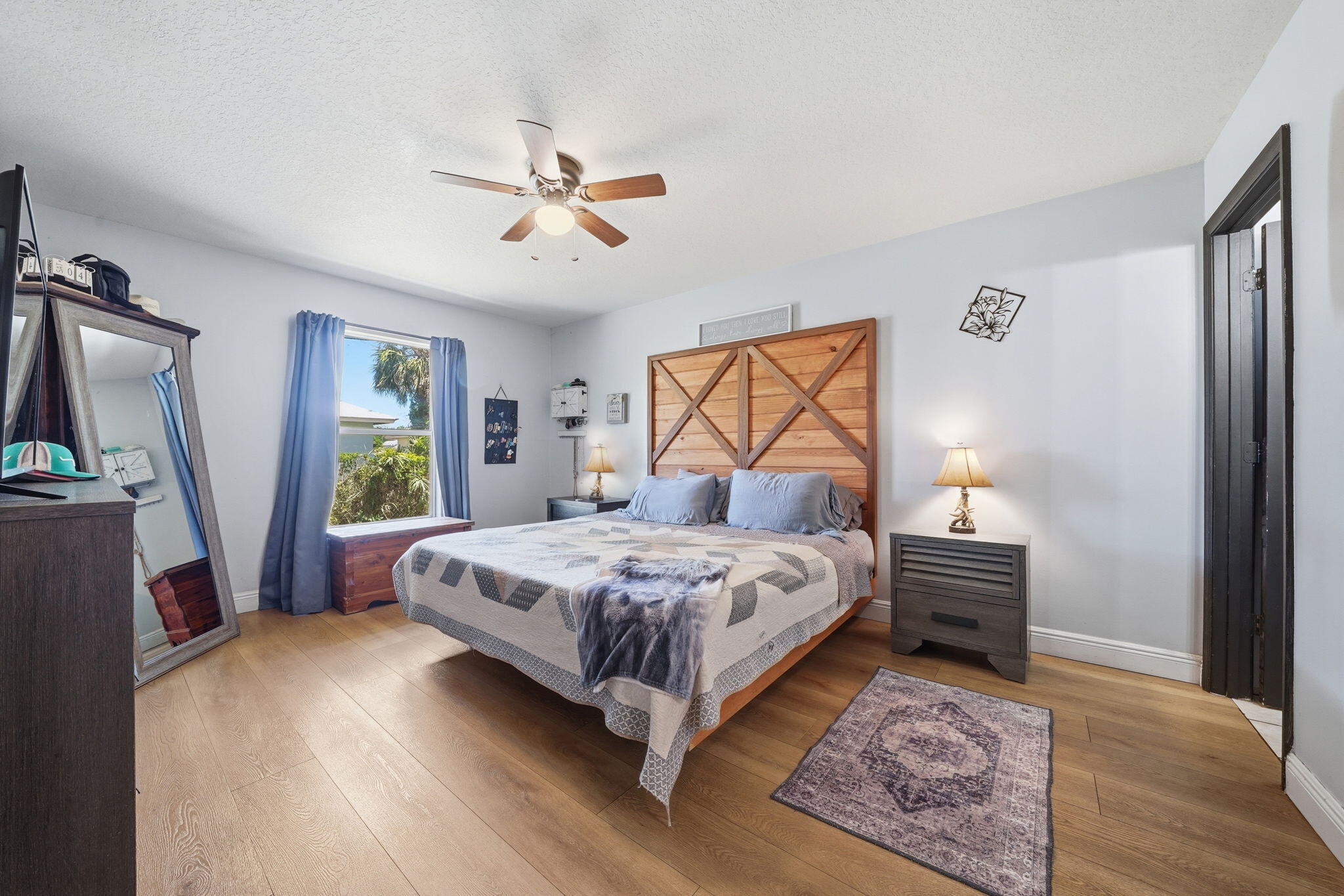PARADISE PARK UNIT NO 2 - Residential