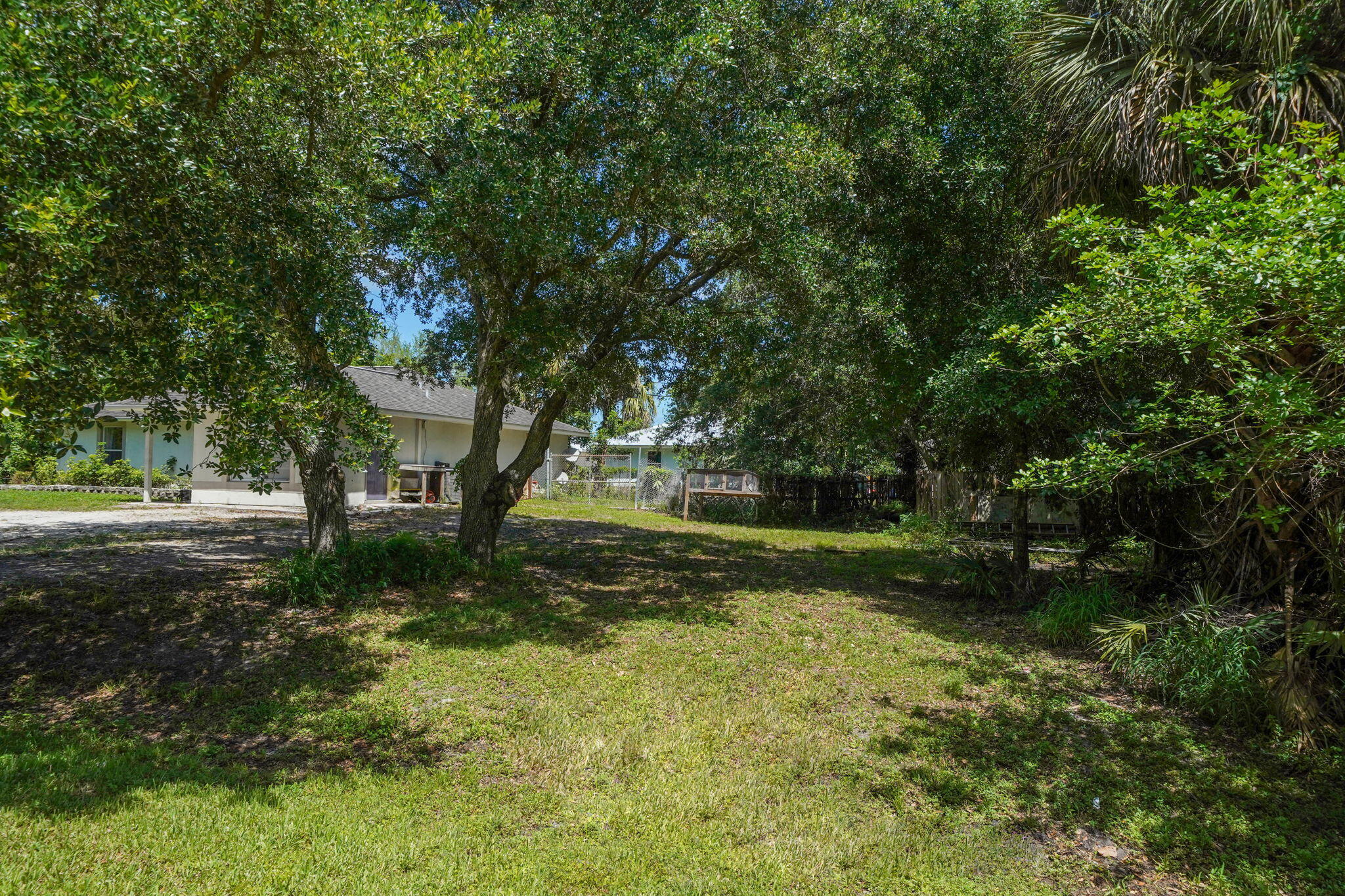PARADISE PARK UNIT NO 2 - Residential