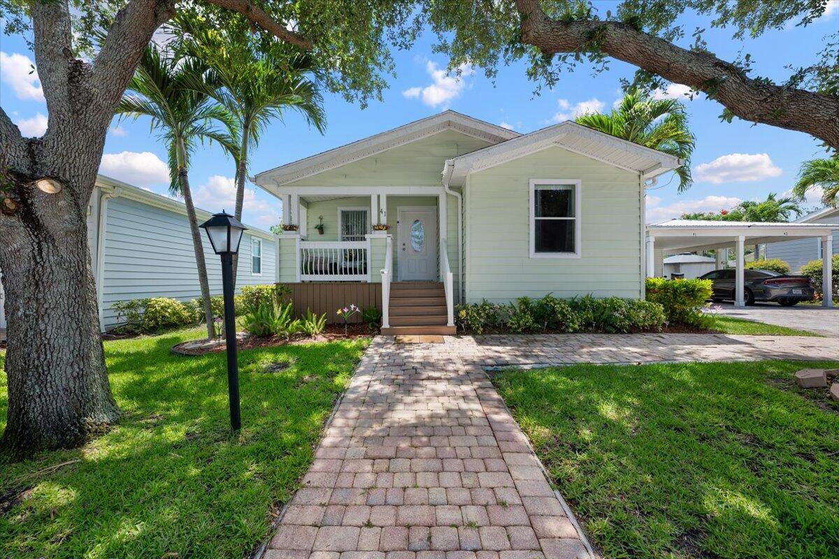 The Meadows of Palm Beach Gardens - Residential