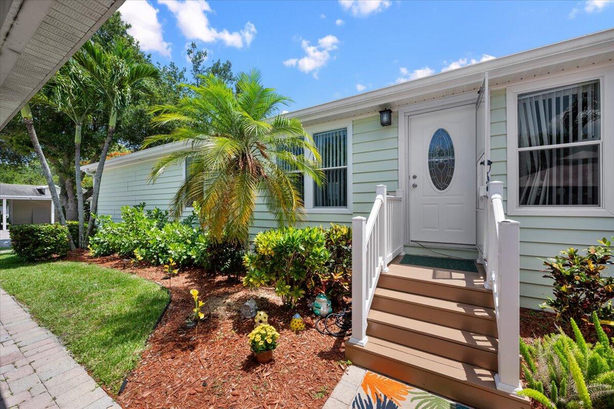 The Meadows of Palm Beach Gardens - Residential
