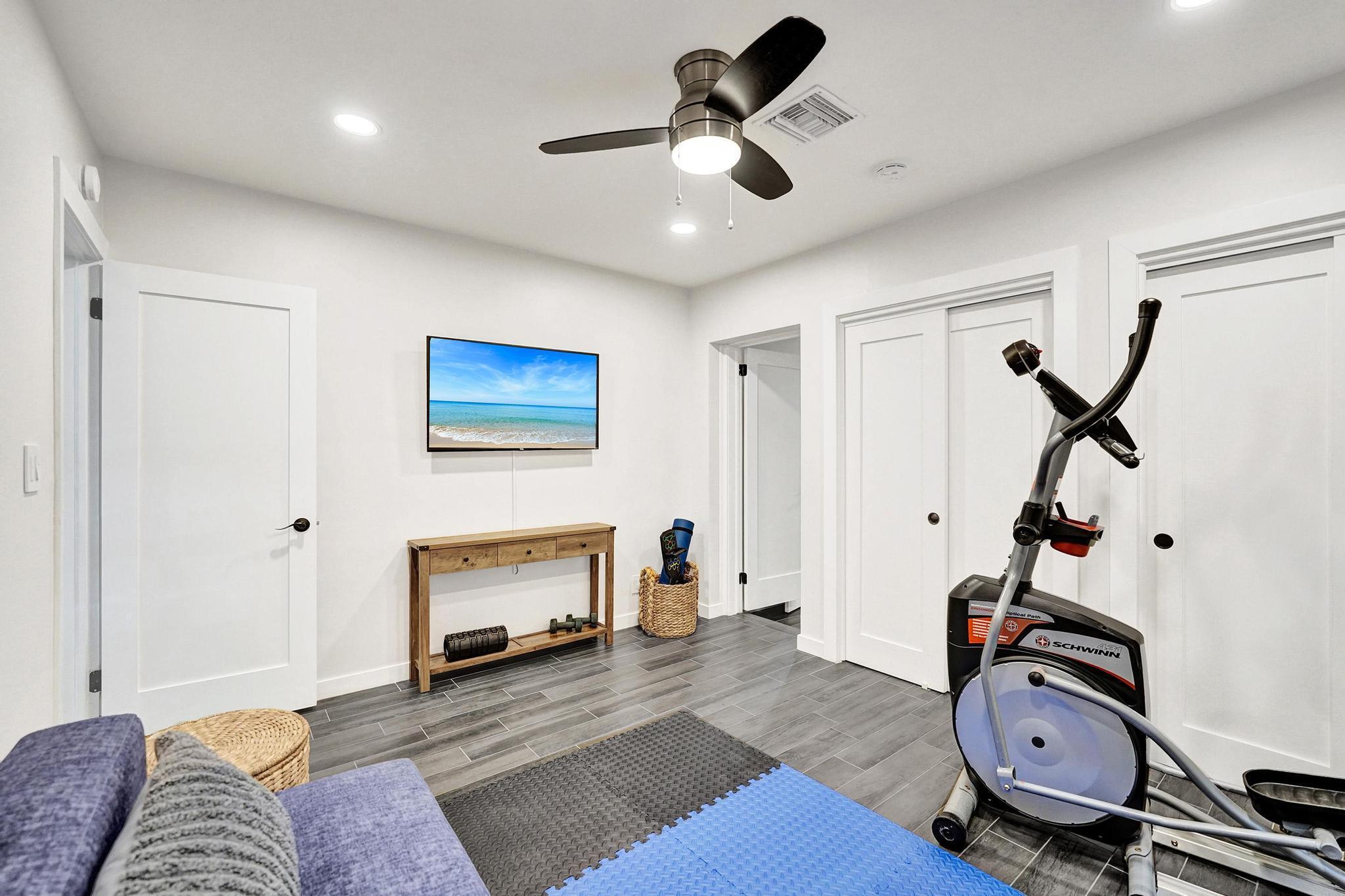 BEACH WAY HEIGHTS UNIT - Residential