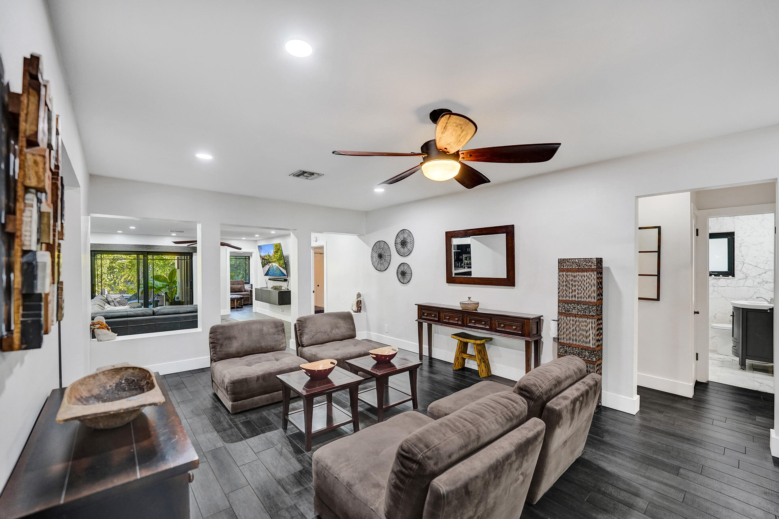 BEACH WAY HEIGHTS UNIT - Residential