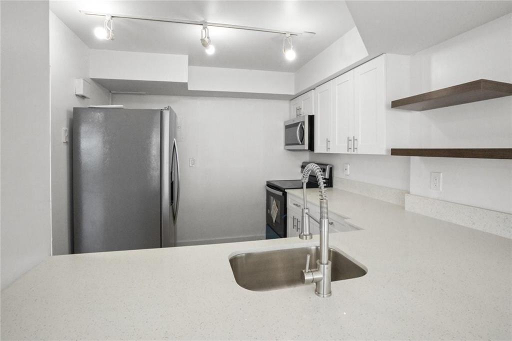 CARLTON TOWER CONDO - Residential Lease