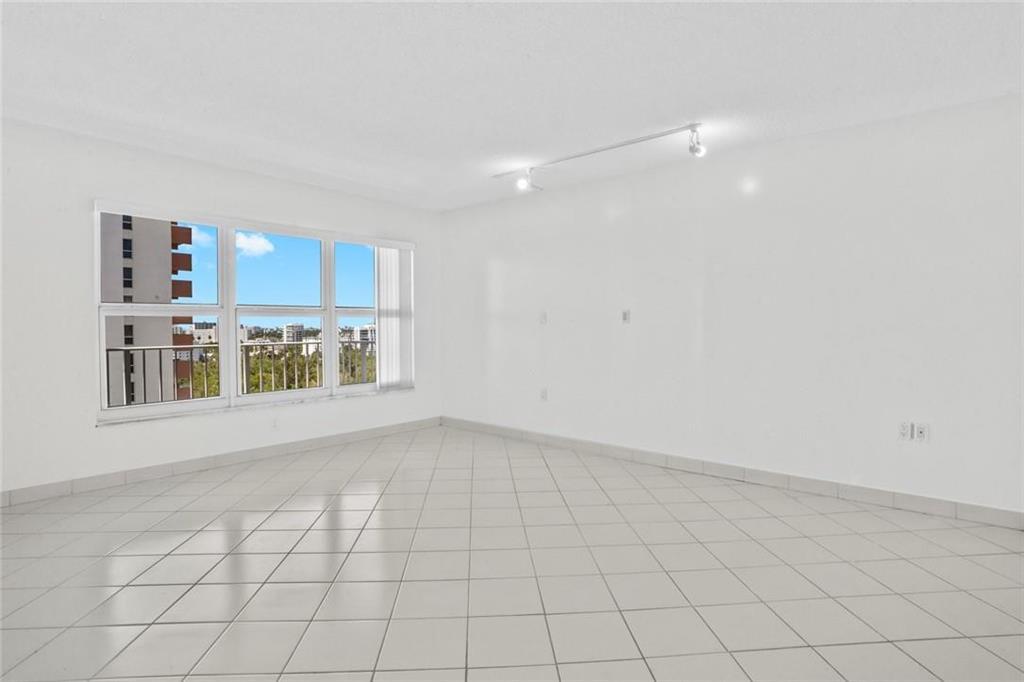 CARLTON TOWER CONDO - Residential Lease