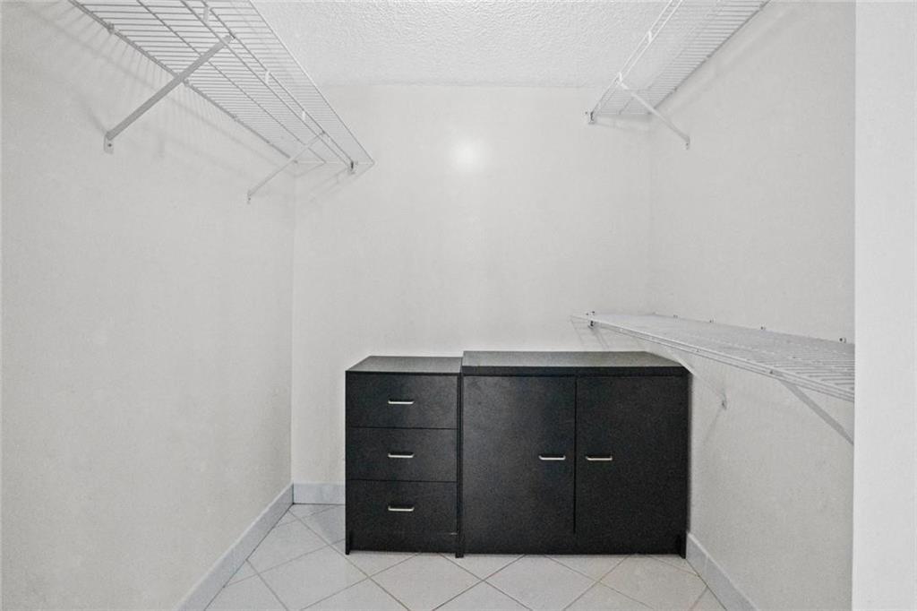 CARLTON TOWER CONDO - Residential Lease