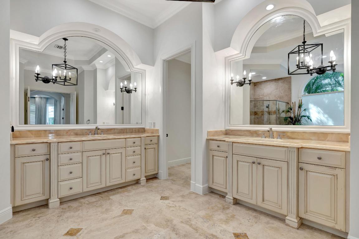HARBOUR ISLES - Residential