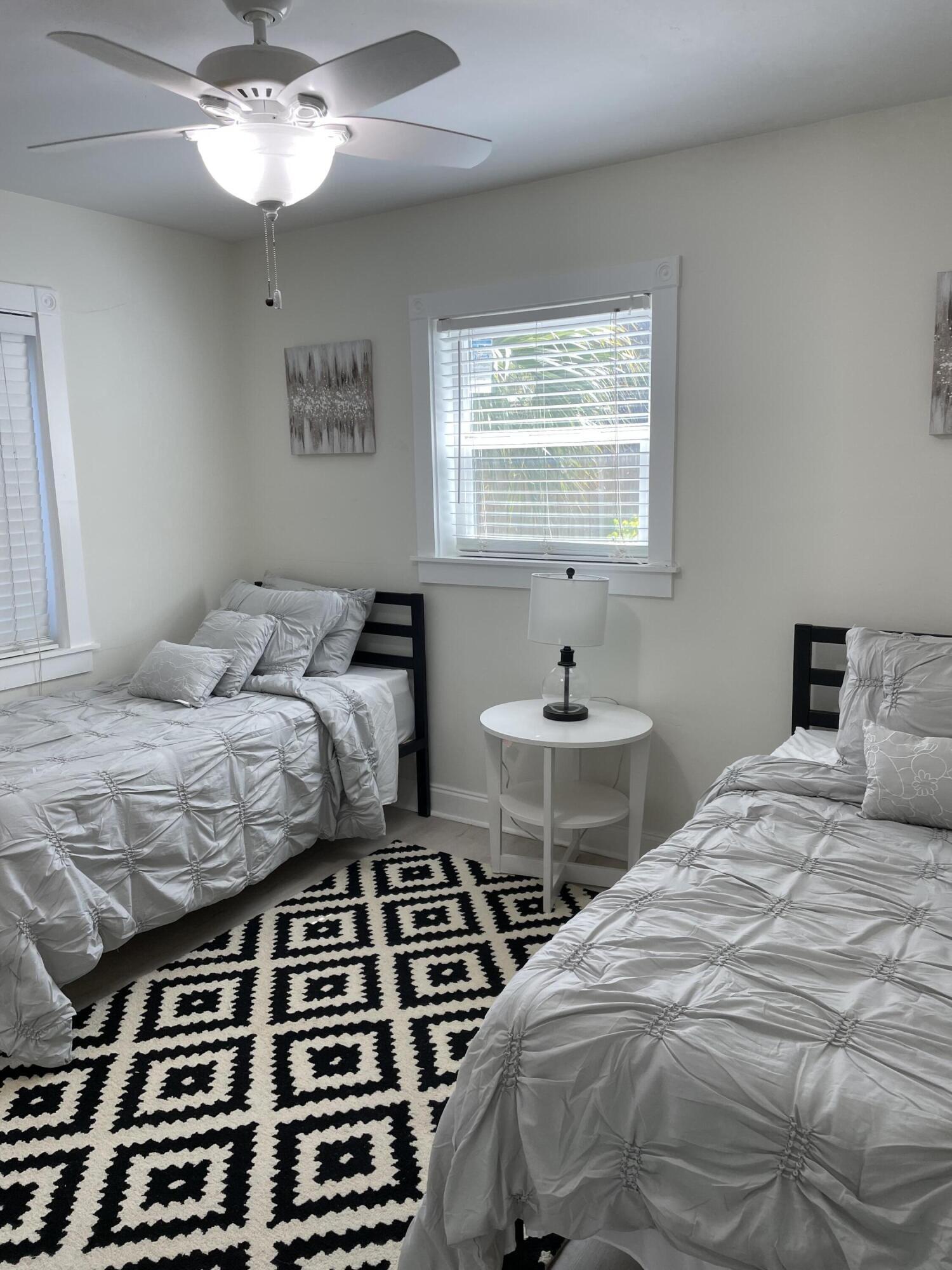 NORTH LAKE WORTH - Residential Lease