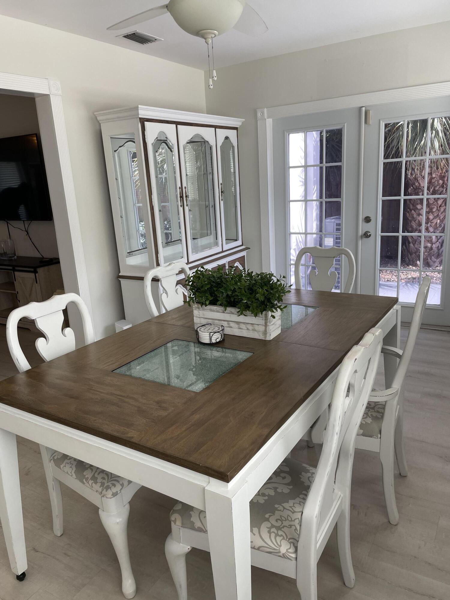 NORTH LAKE WORTH - Residential Lease