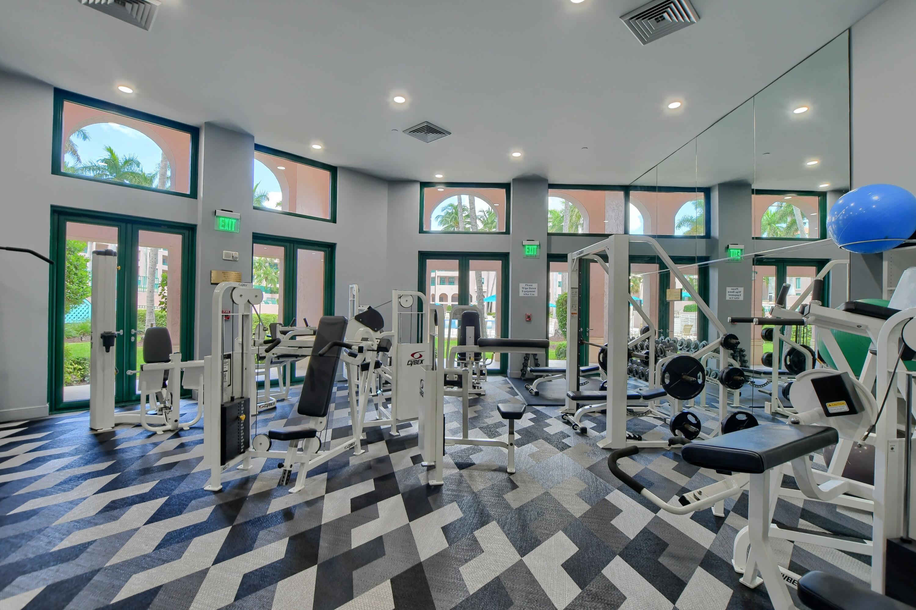 MIZNER COURT CONDO - Residential Lease