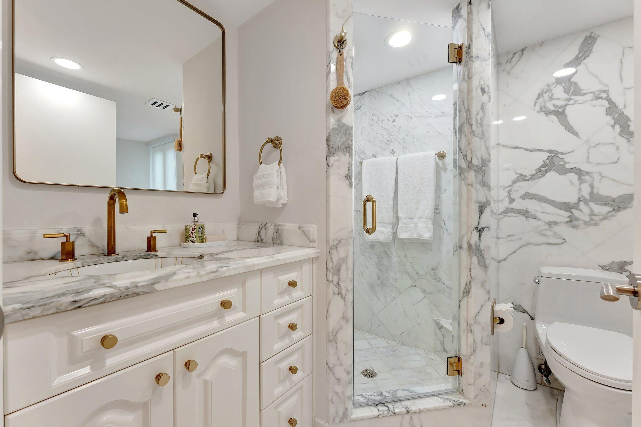 MIZNER COURT CONDO - Residential Lease