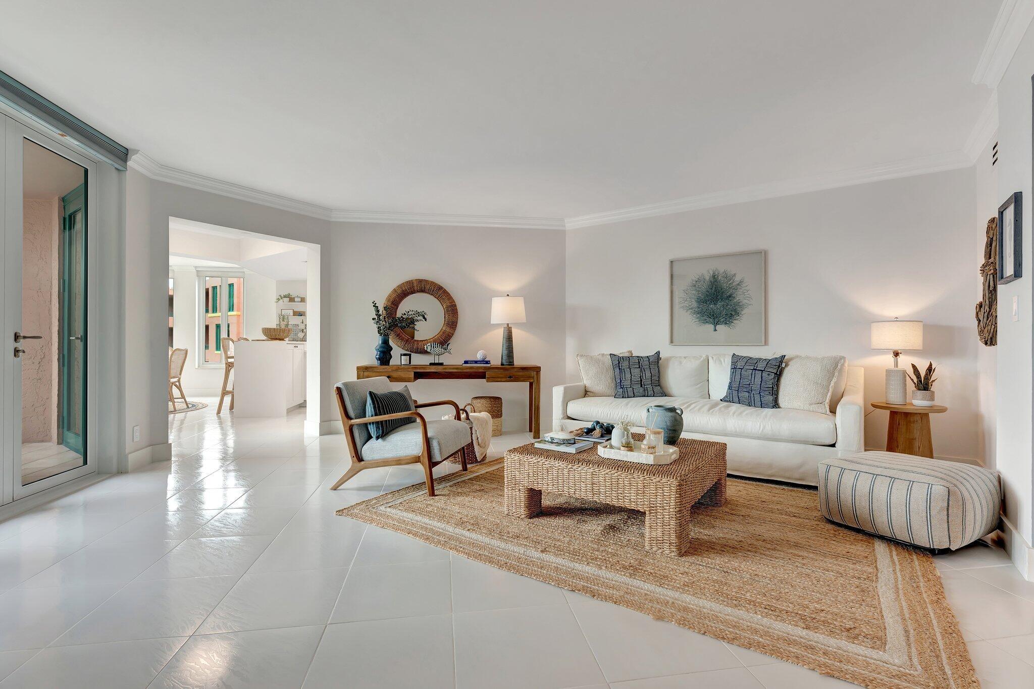 MIZNER COURT CONDO - Residential Lease