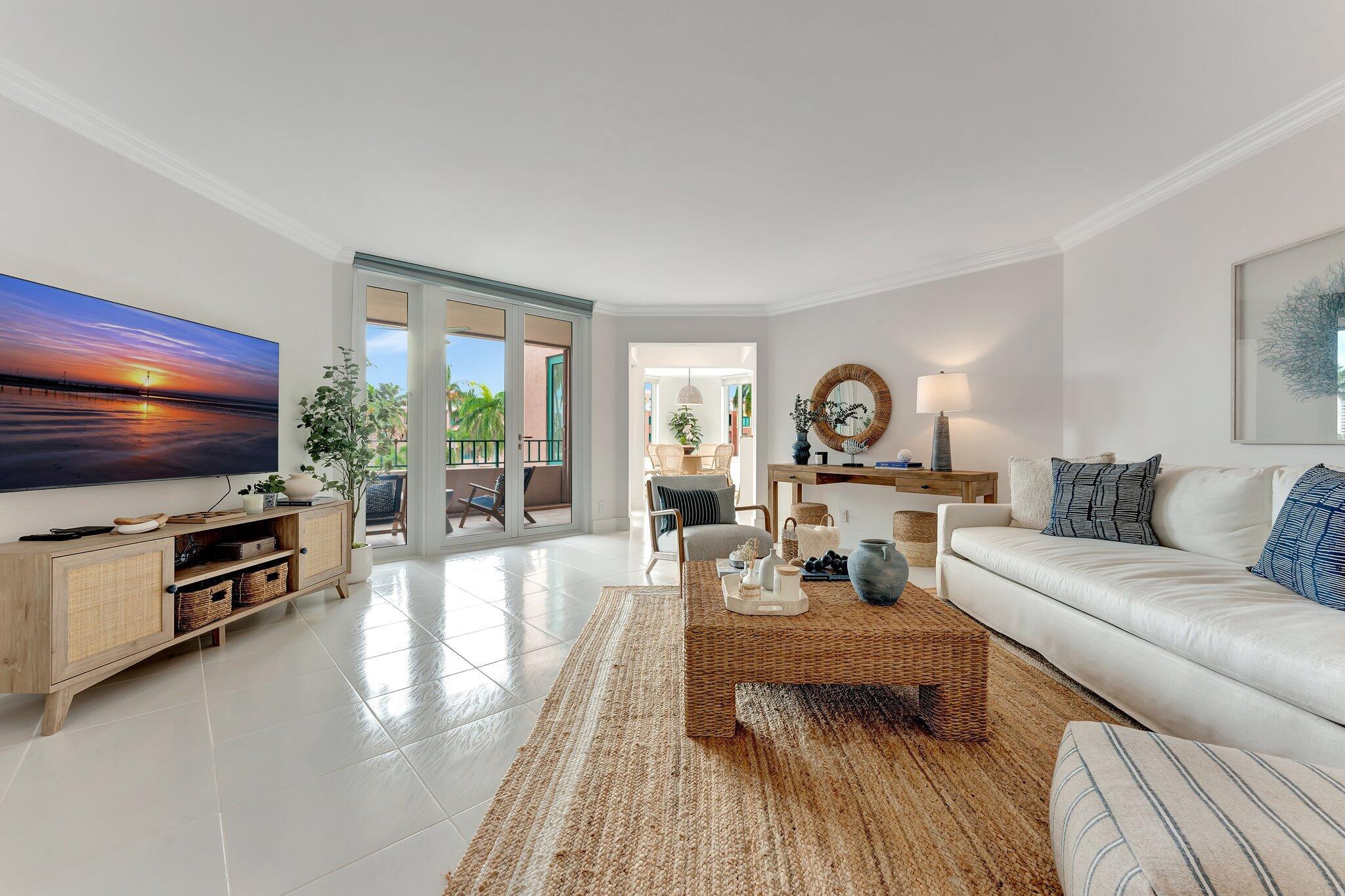 MIZNER COURT CONDO - Residential Lease