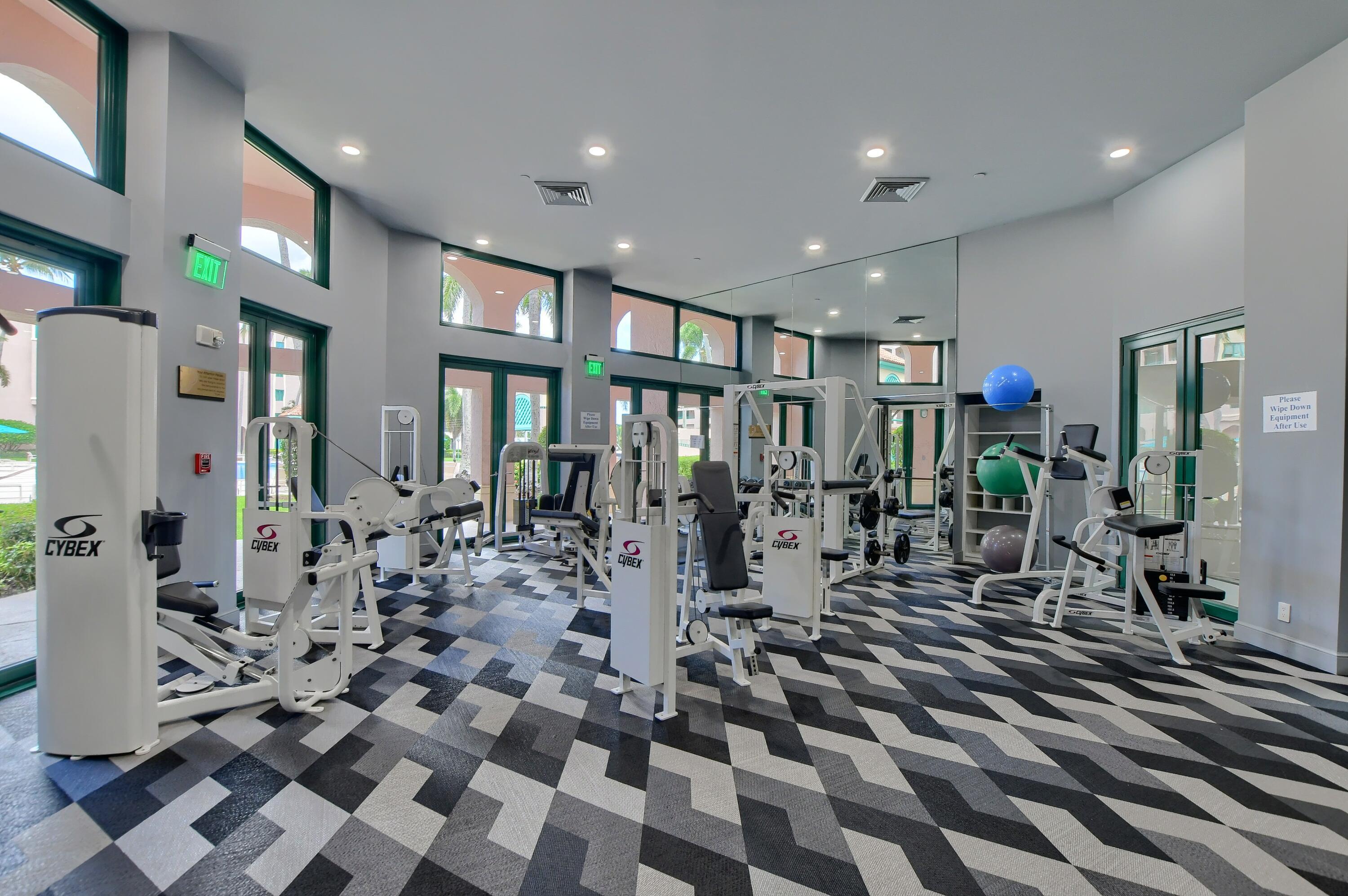 MIZNER COURT CONDO - Residential Lease