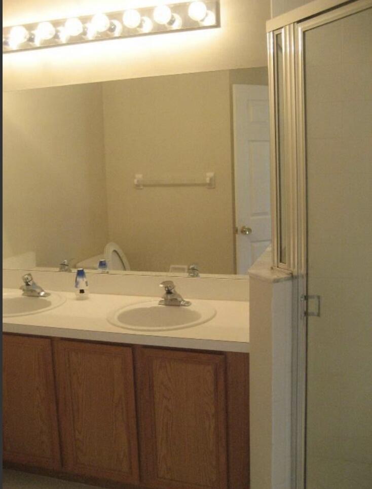 PALMBROOKE TOWNHOMES - Residential Lease