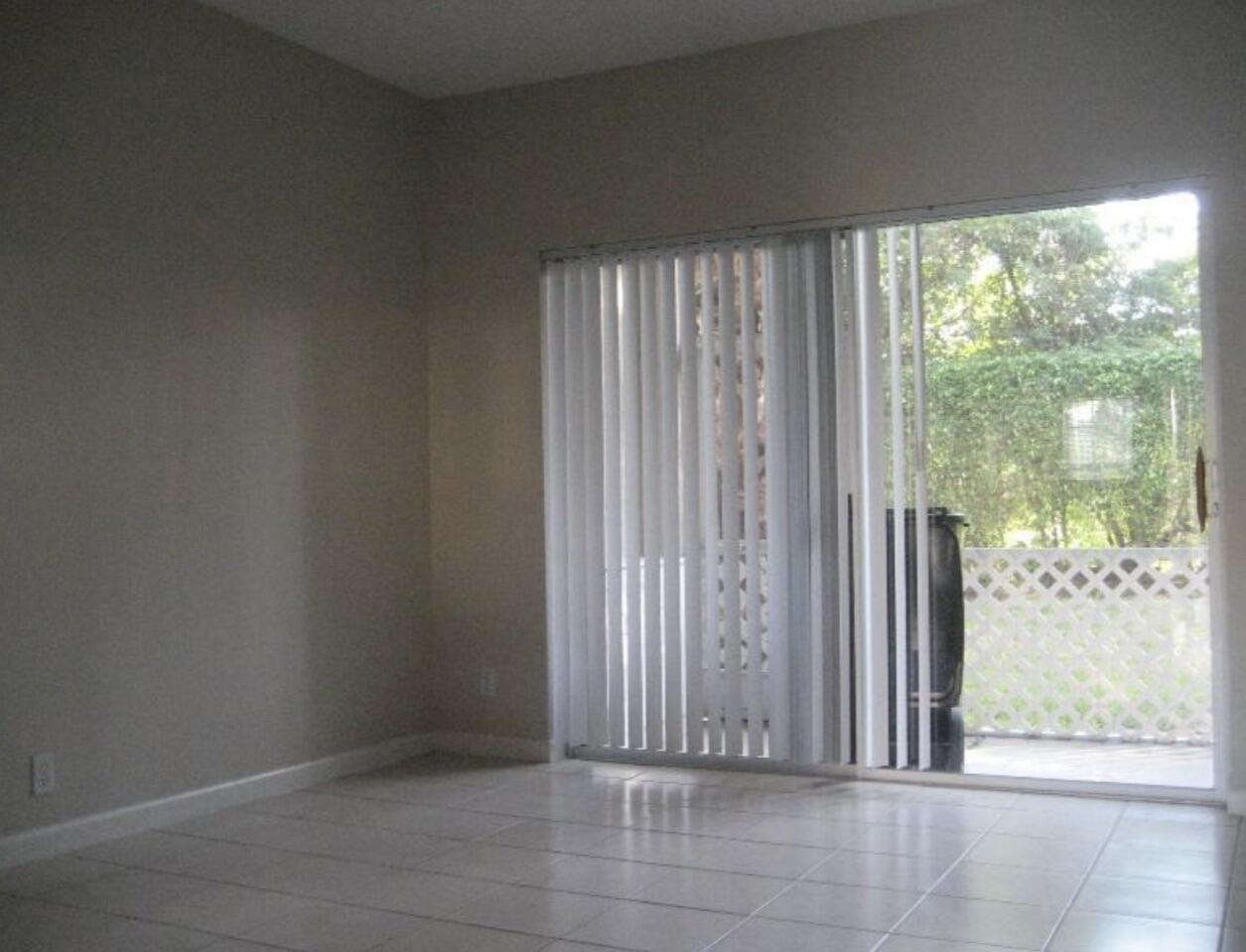 PALMBROOKE TOWNHOMES - Residential Lease