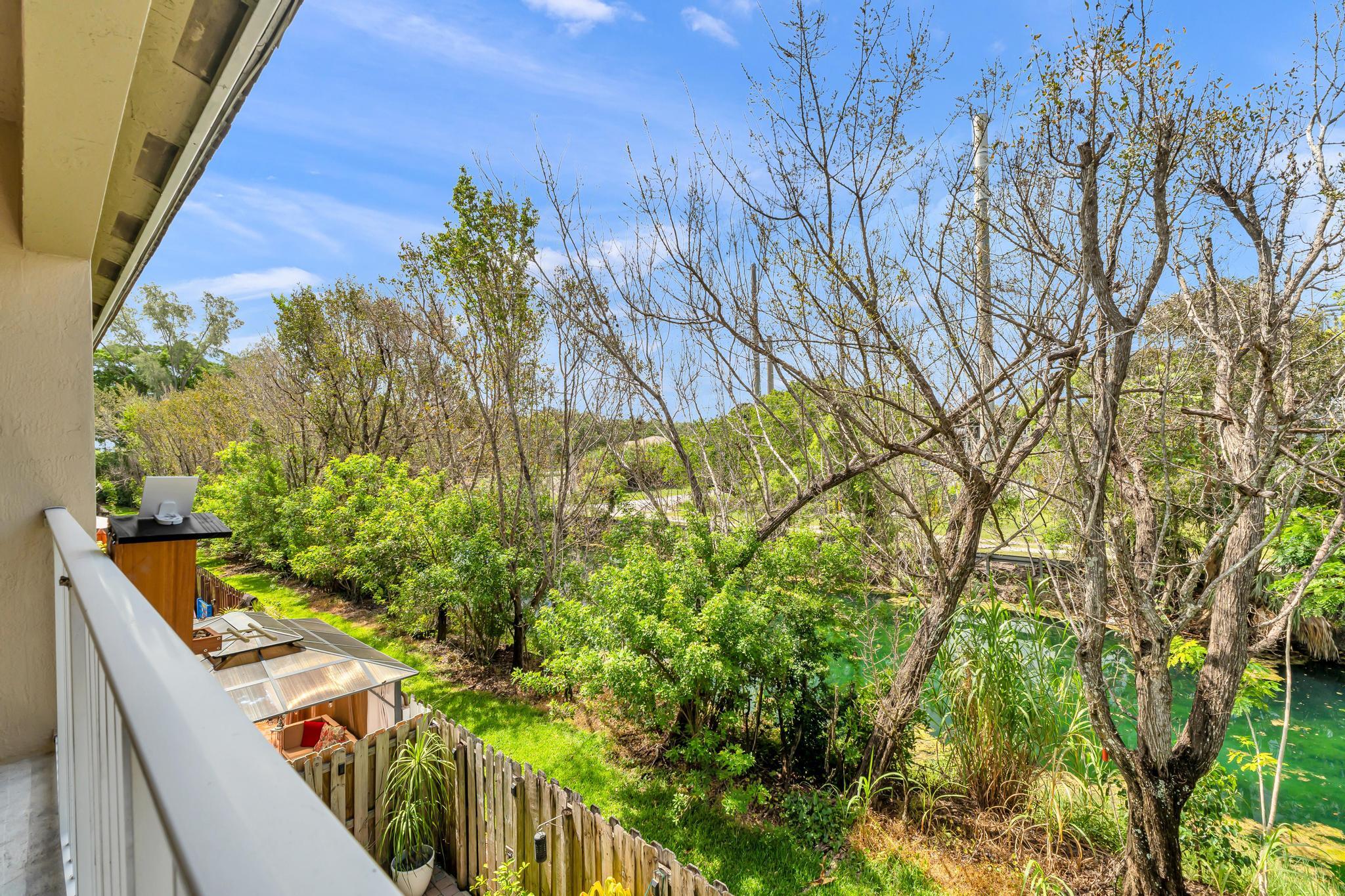 CALI GREENS - Residential