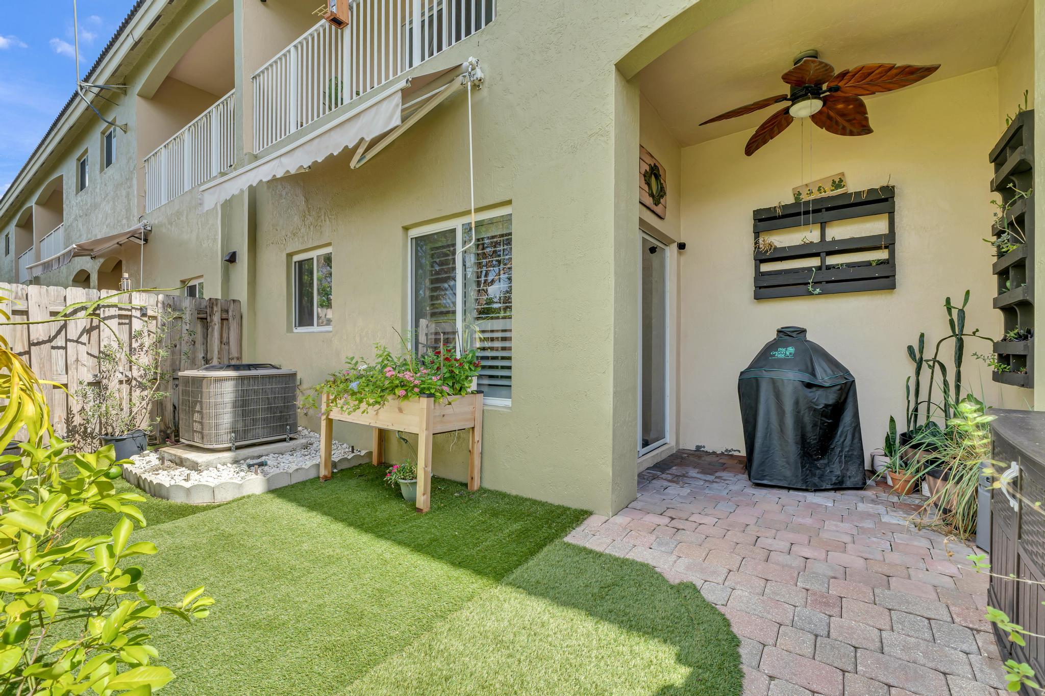 CALI GREENS - Residential