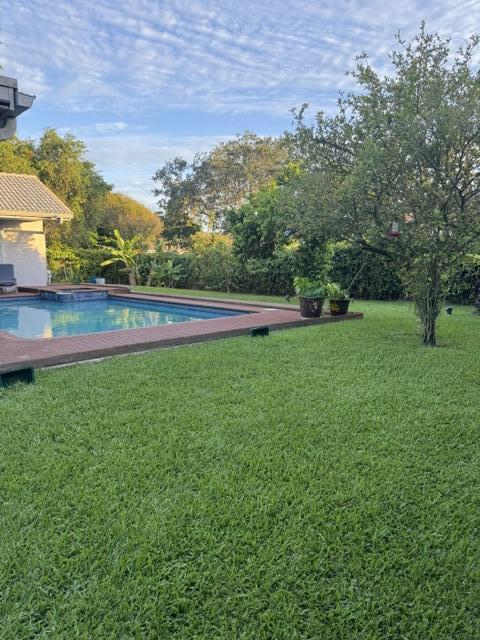 WEST GLEN - Residential