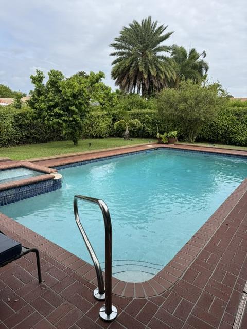 WEST GLEN - Residential