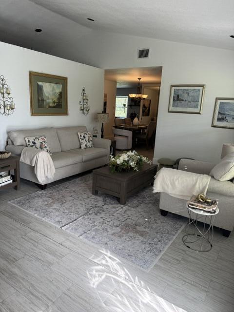 WEST GLEN - Residential