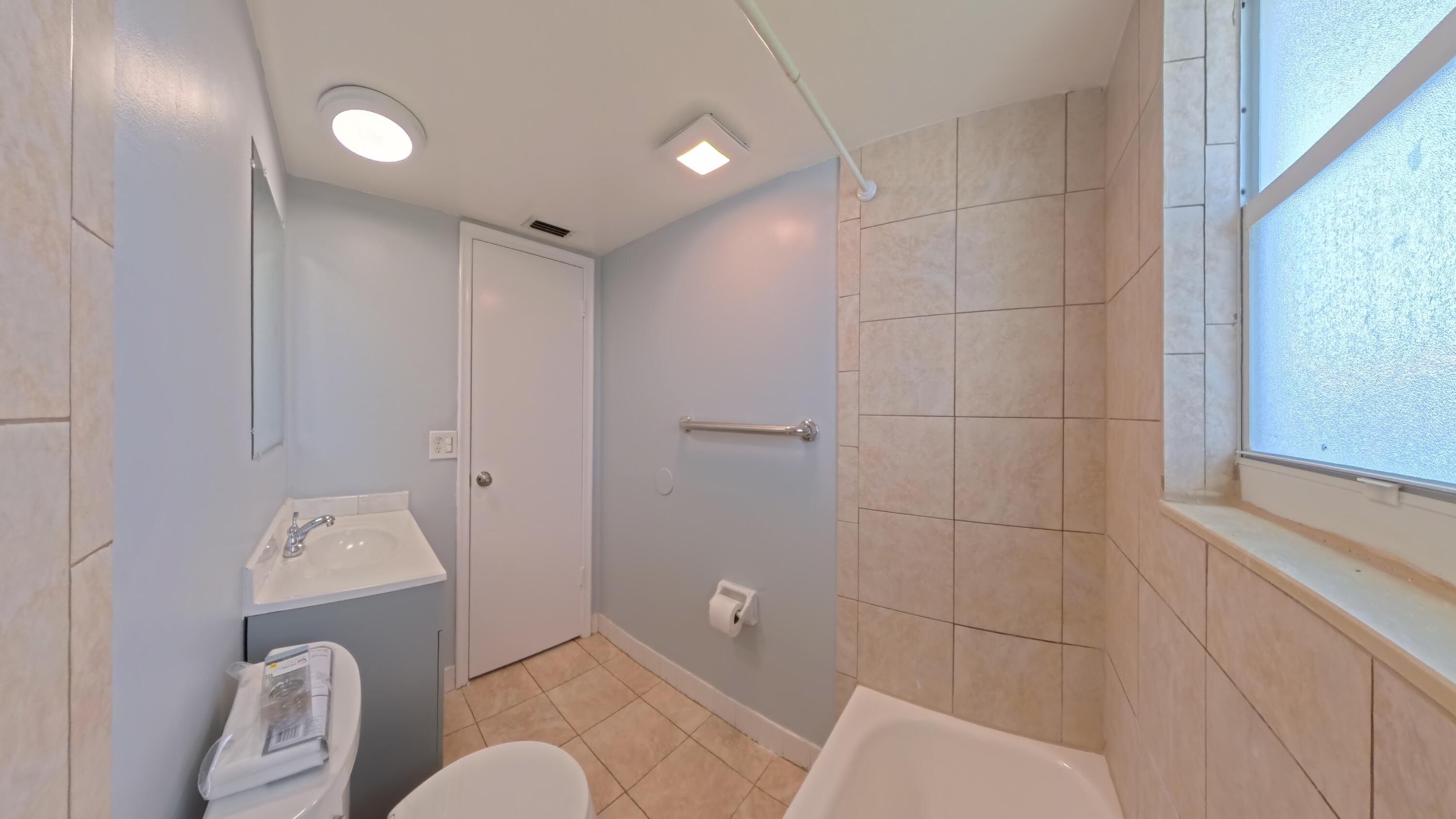 CRESTVIEW GARDENS CONDO - Residential Lease