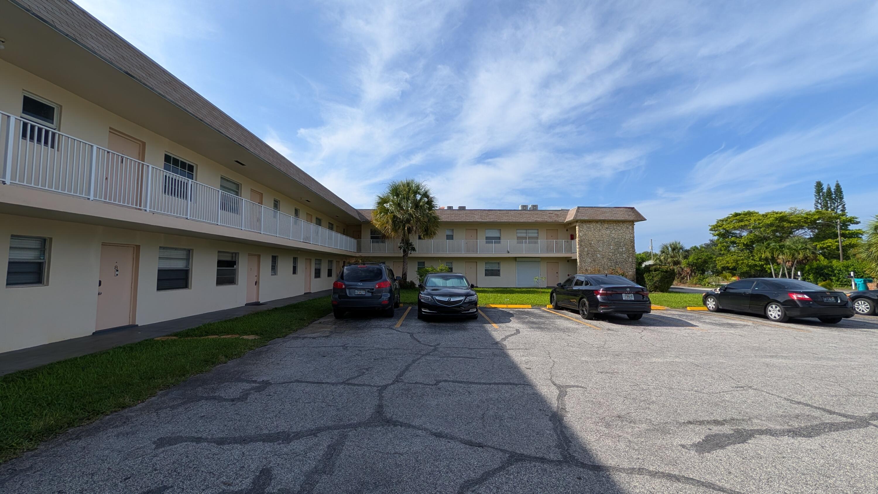 CRESTVIEW GARDENS CONDO - Residential Lease
