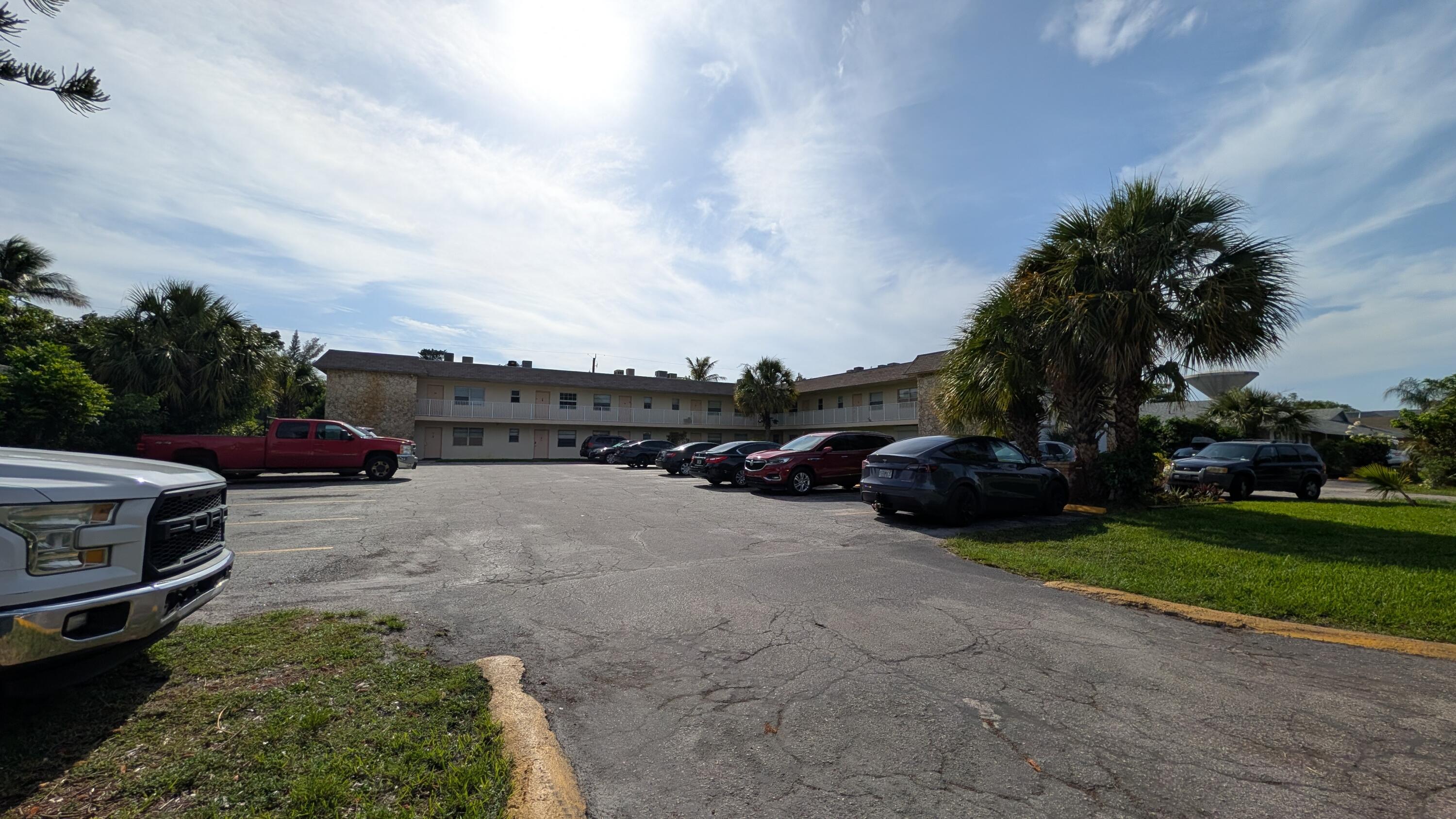 CRESTVIEW GARDENS CONDO - Residential Lease