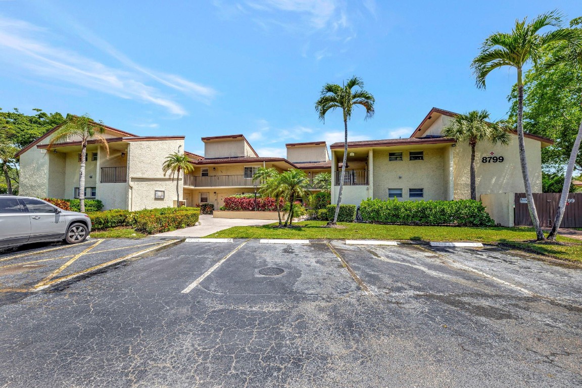 THE CYPRESS AT WOODMONT - Residential