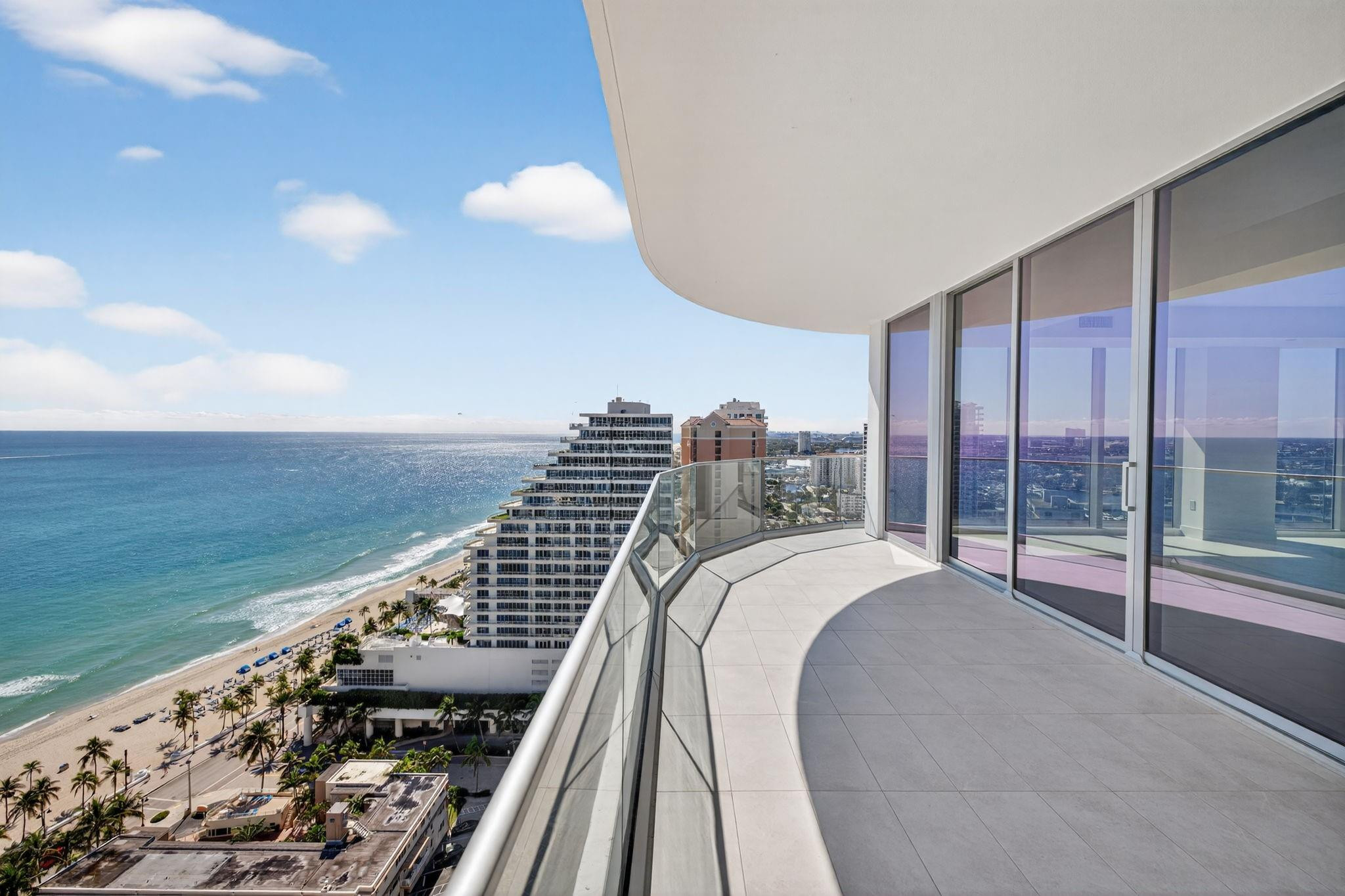 SELENE OCEANFRONT RESIDEN - Residential