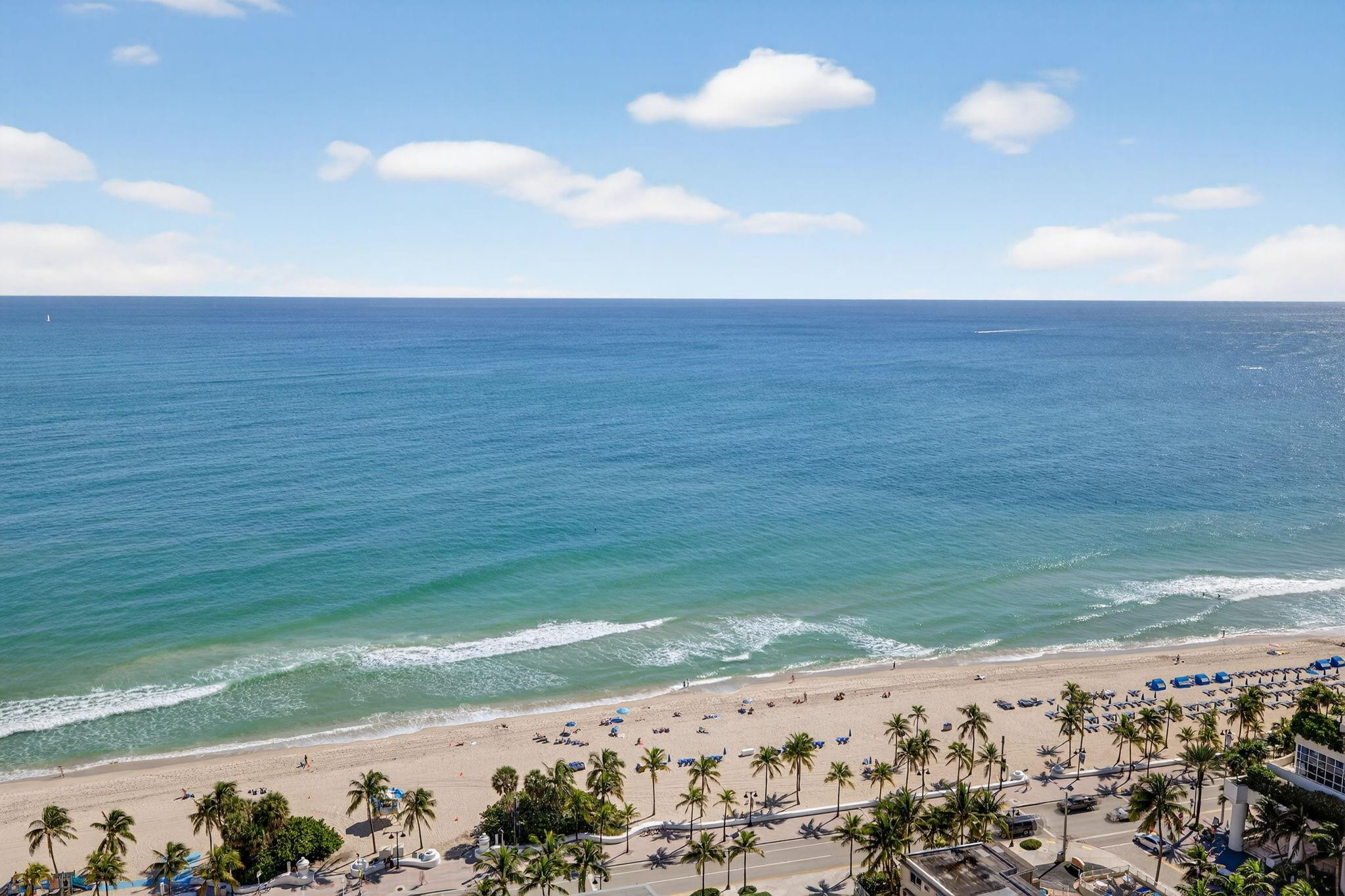 SELENE OCEANFRONT RESIDEN - Residential