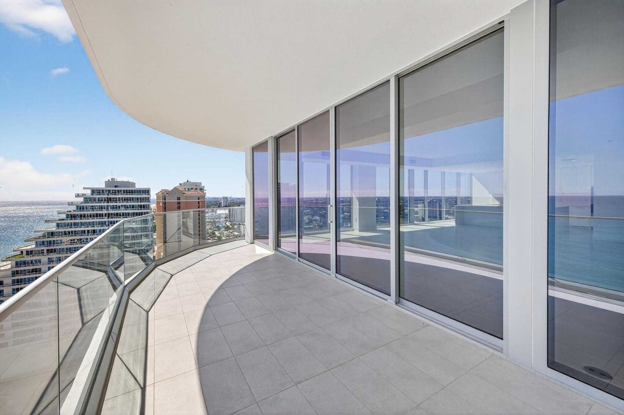 SELENE OCEANFRONT RESIDEN - Residential