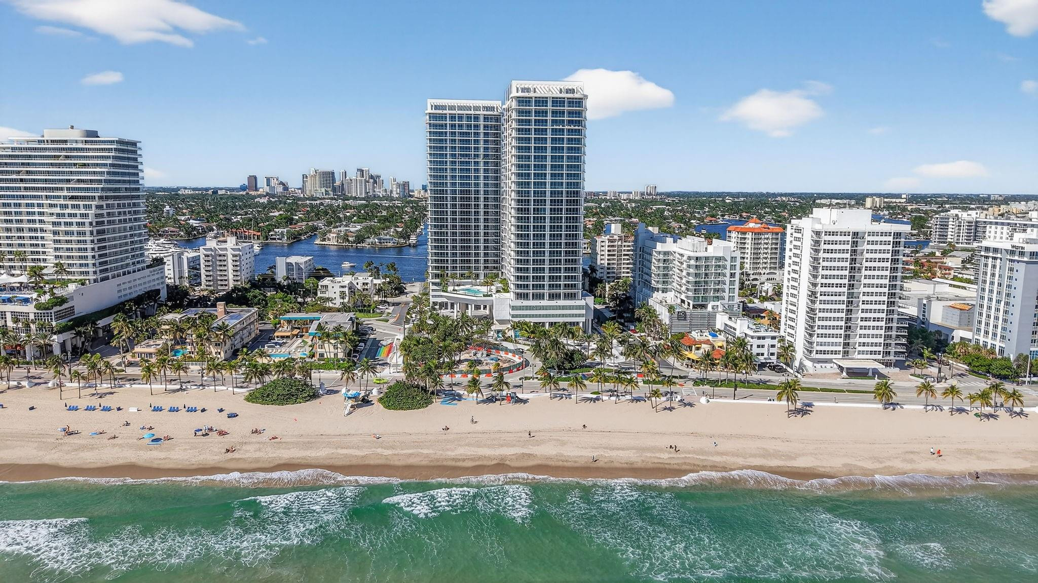 SELENE OCEANFRONT RESIDEN - Residential