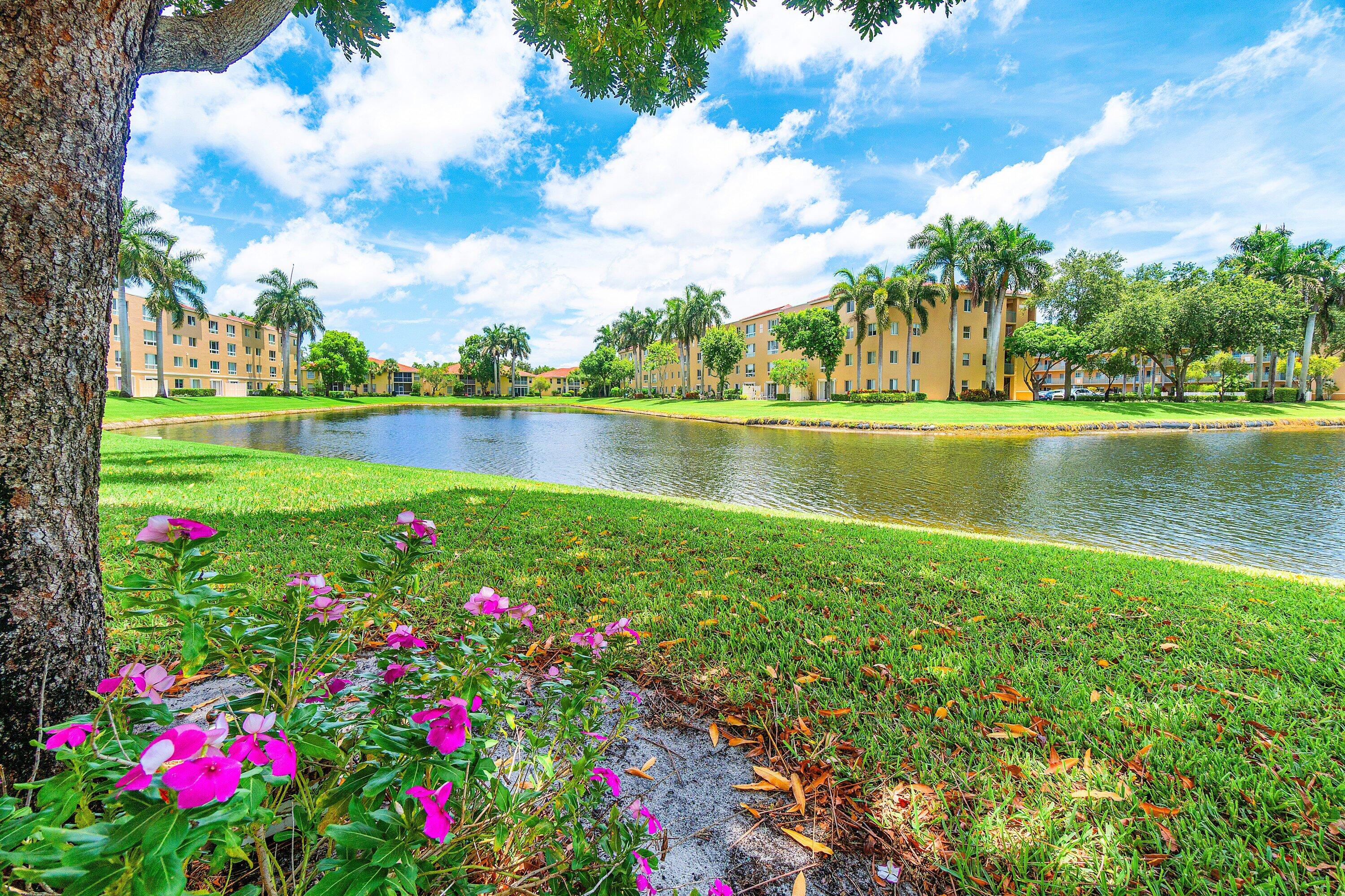 CORAL LAKES - Residential