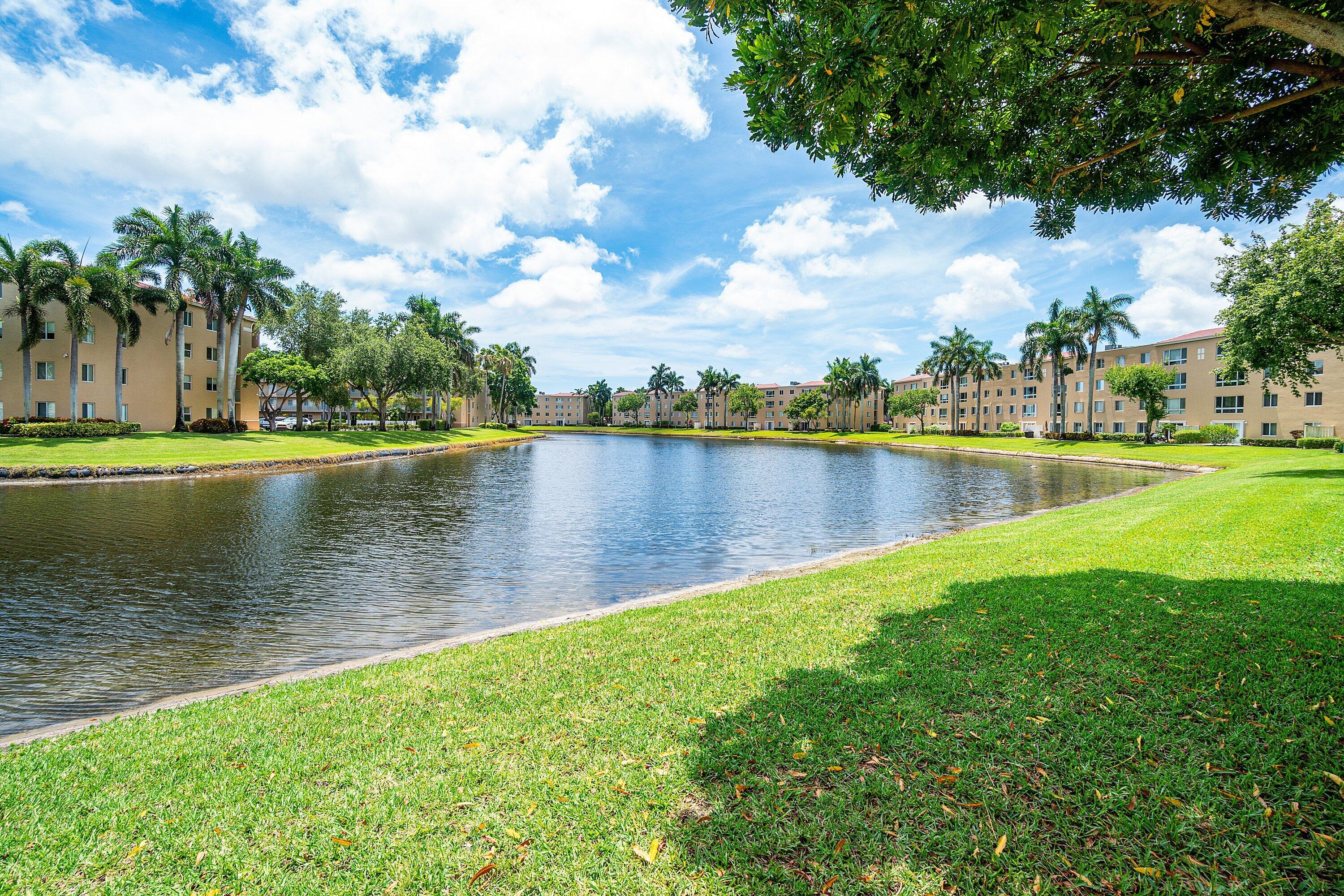 CORAL LAKES - Residential