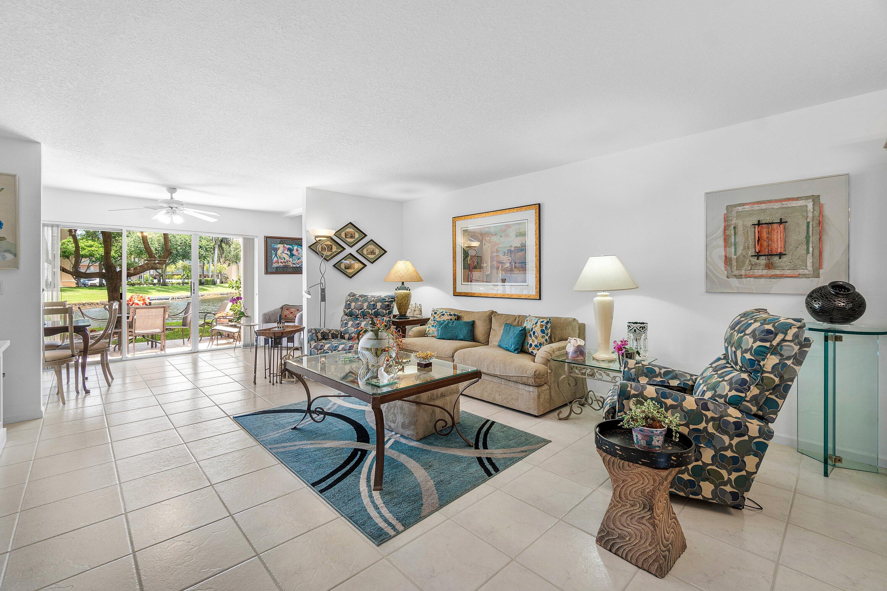 CORAL LAKES - Residential