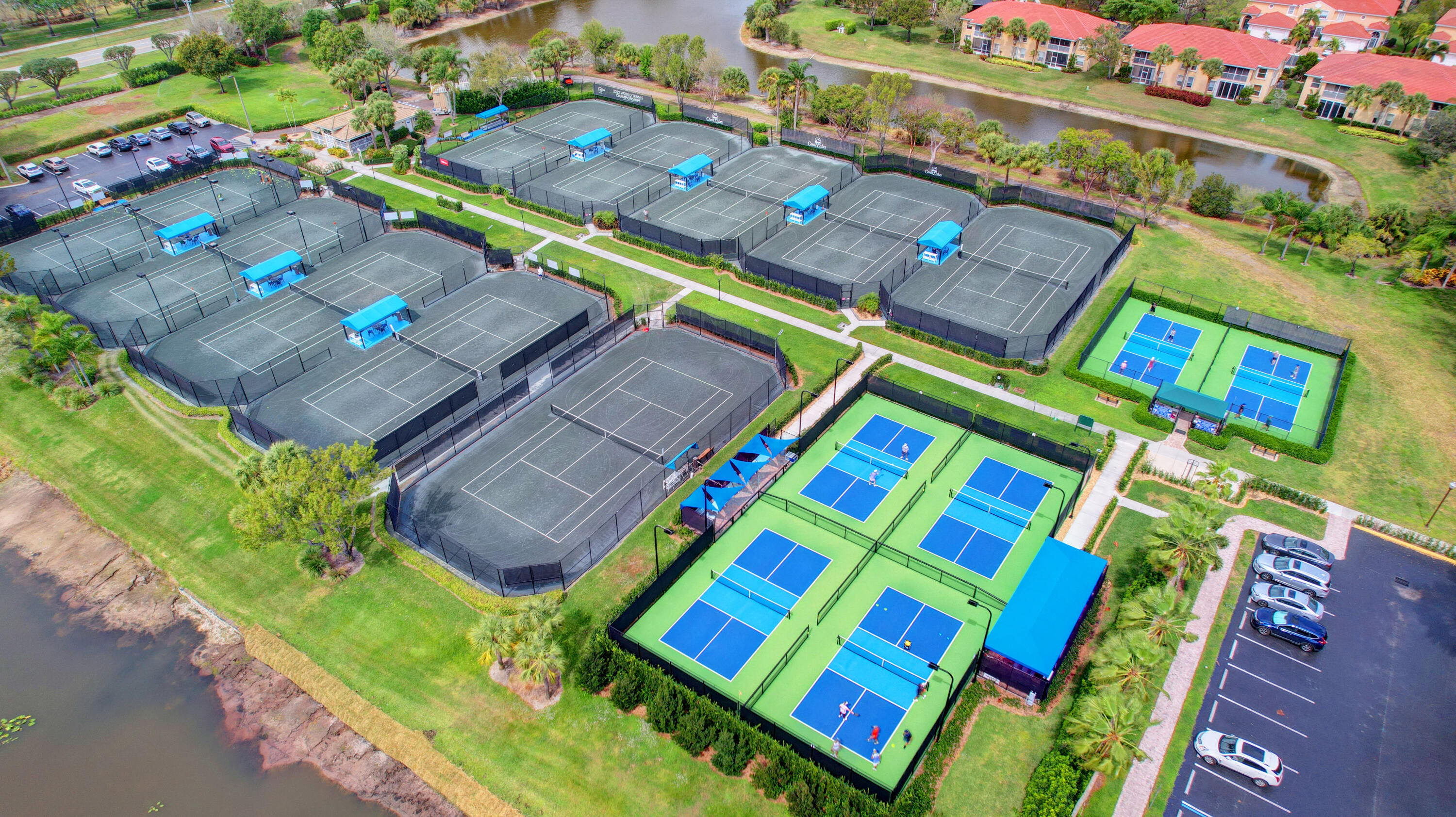 CORAL LAKES - Residential
