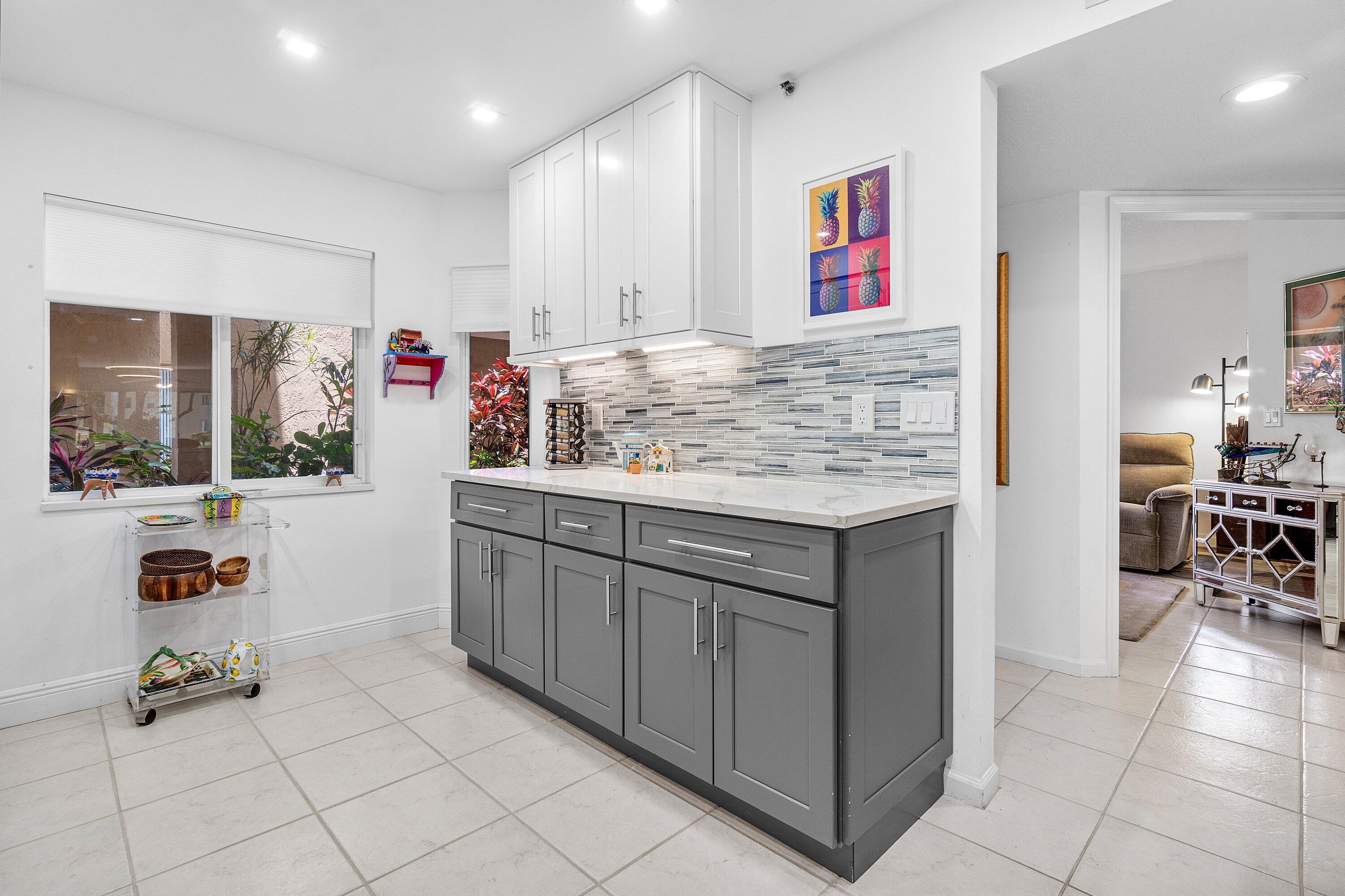 CORAL LAKES - Residential