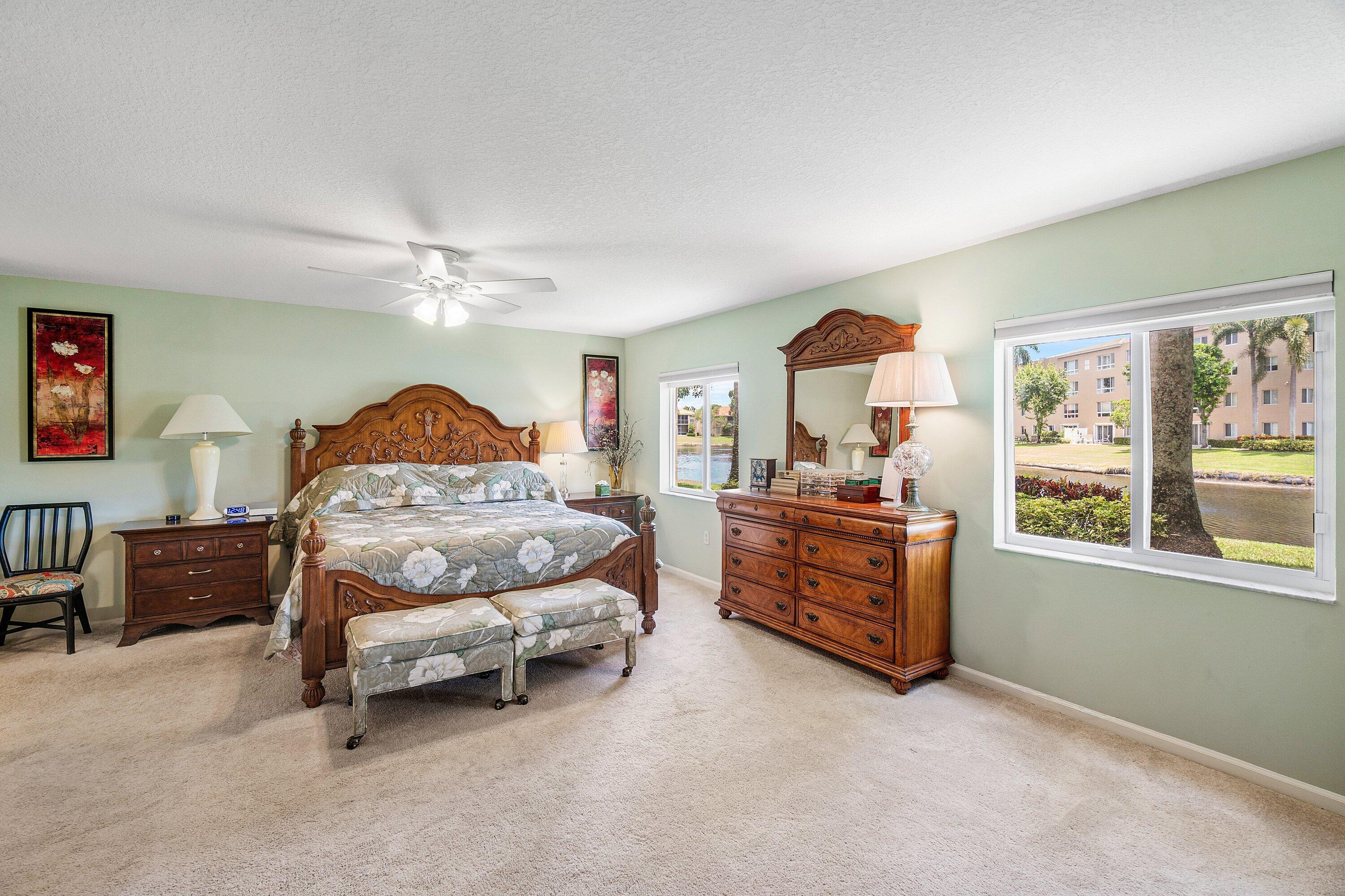 CORAL LAKES - Residential