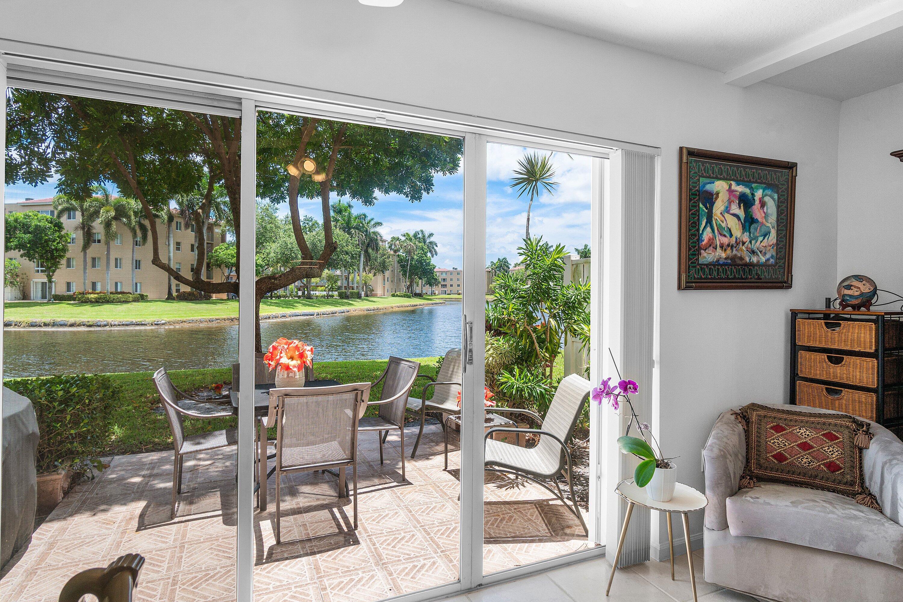 CORAL LAKES - Residential