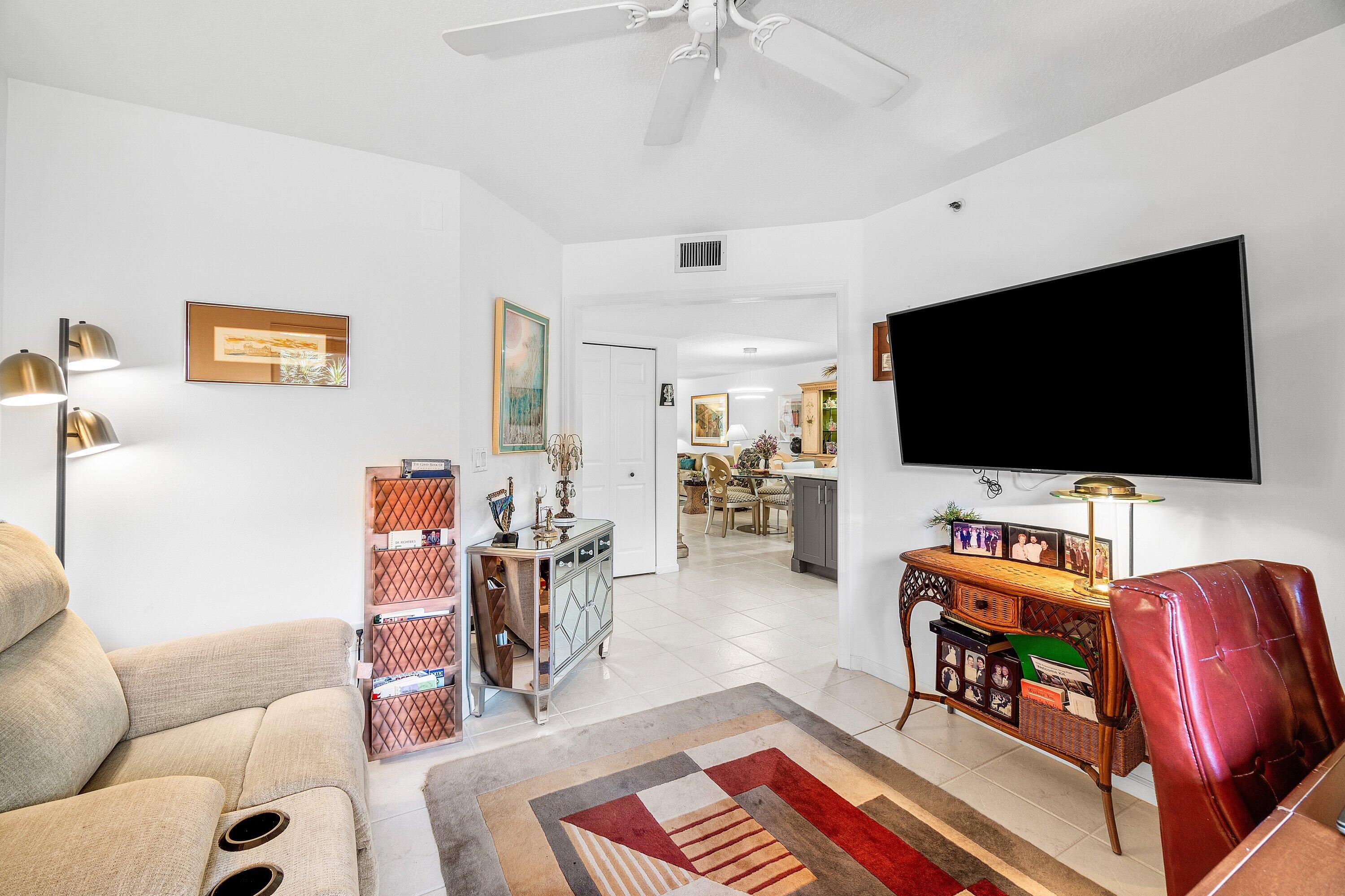 CORAL LAKES - Residential