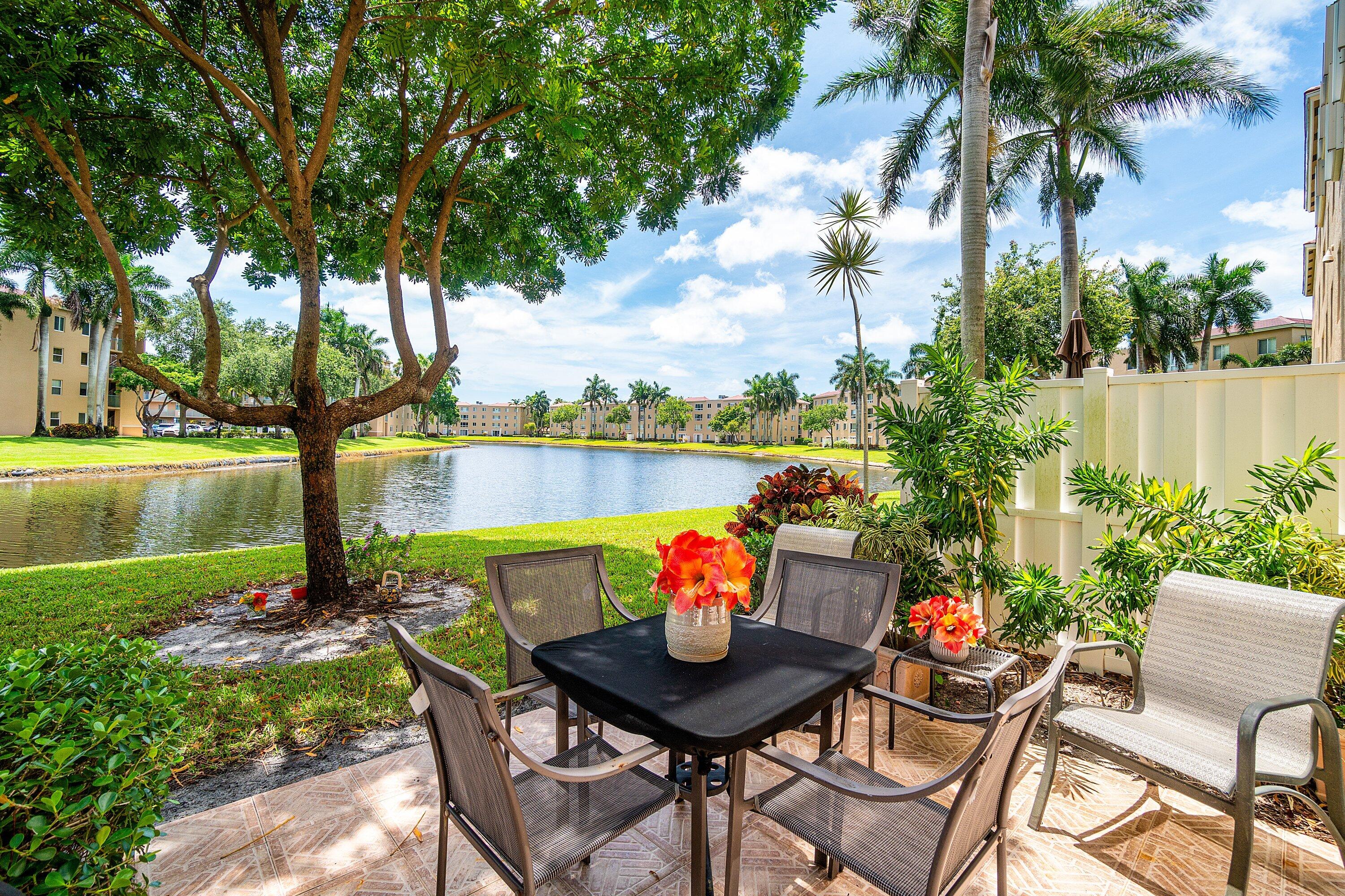CORAL LAKES - Residential