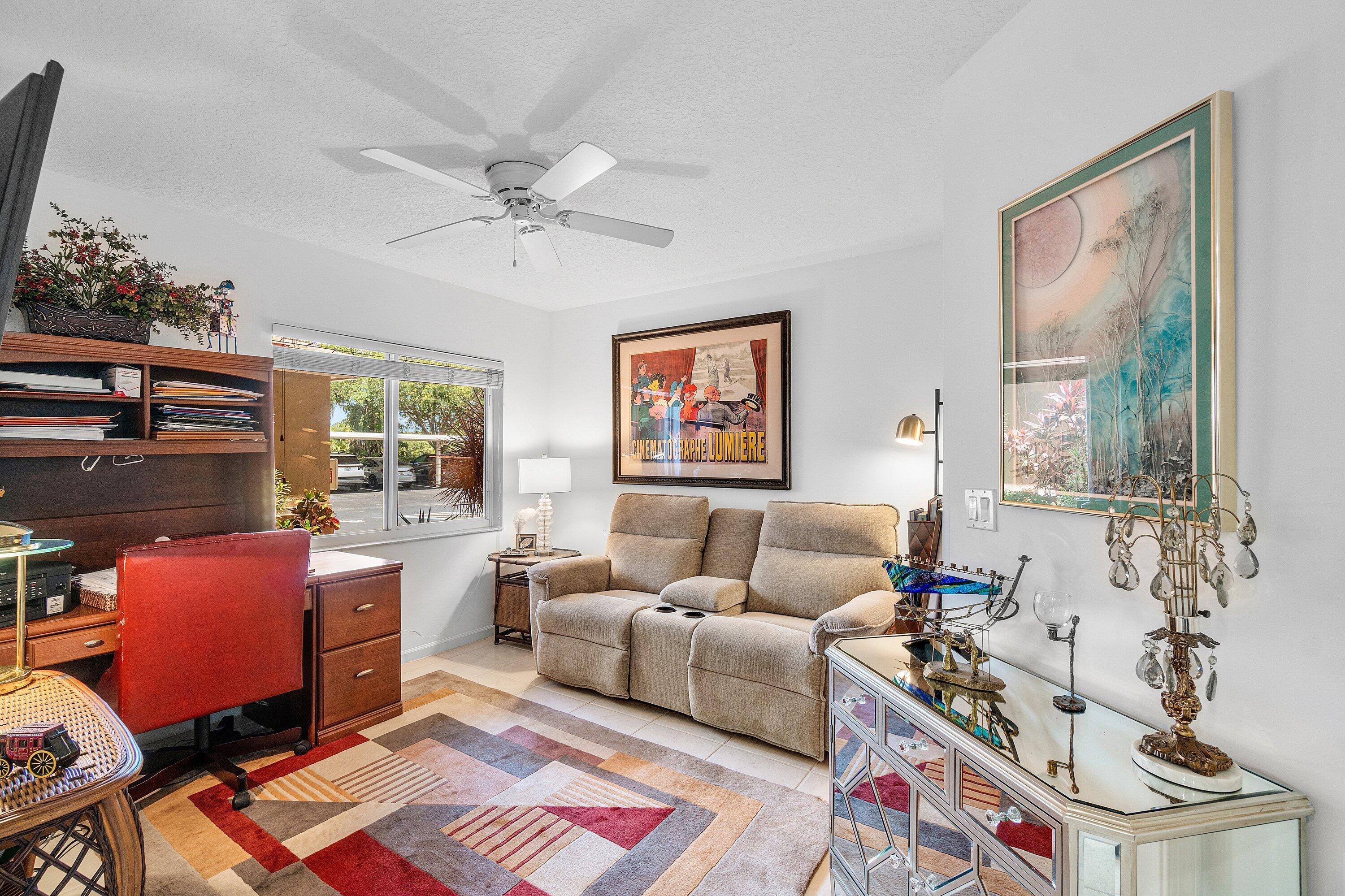 CORAL LAKES - Residential
