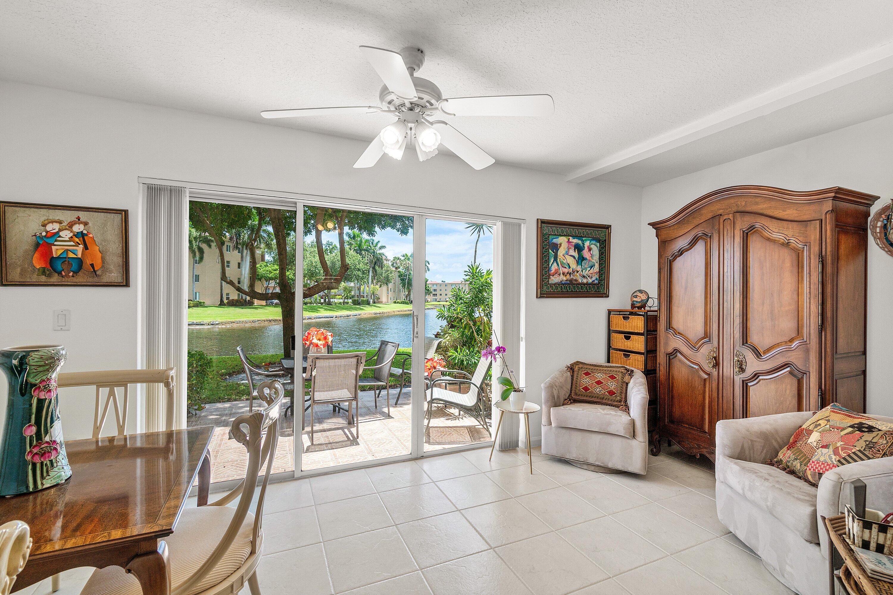 CORAL LAKES - Residential
