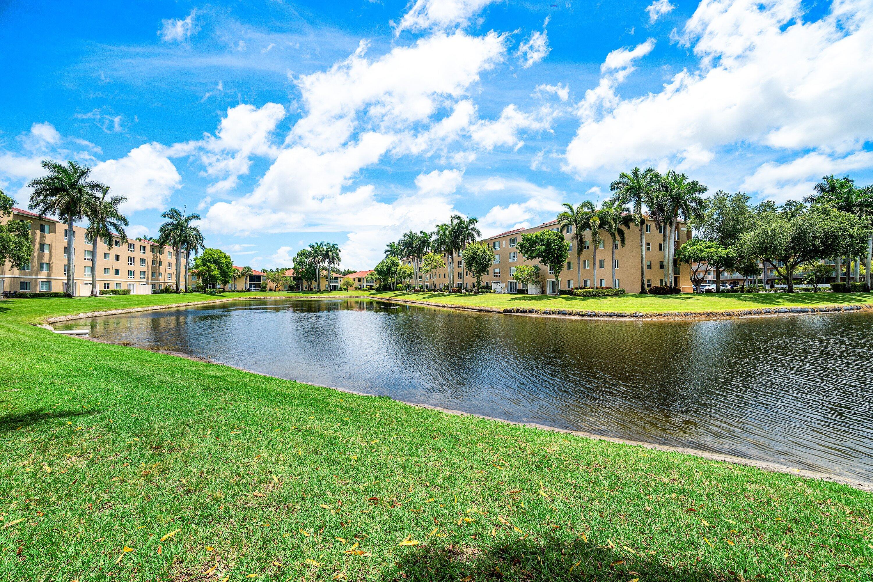 CORAL LAKES - Residential